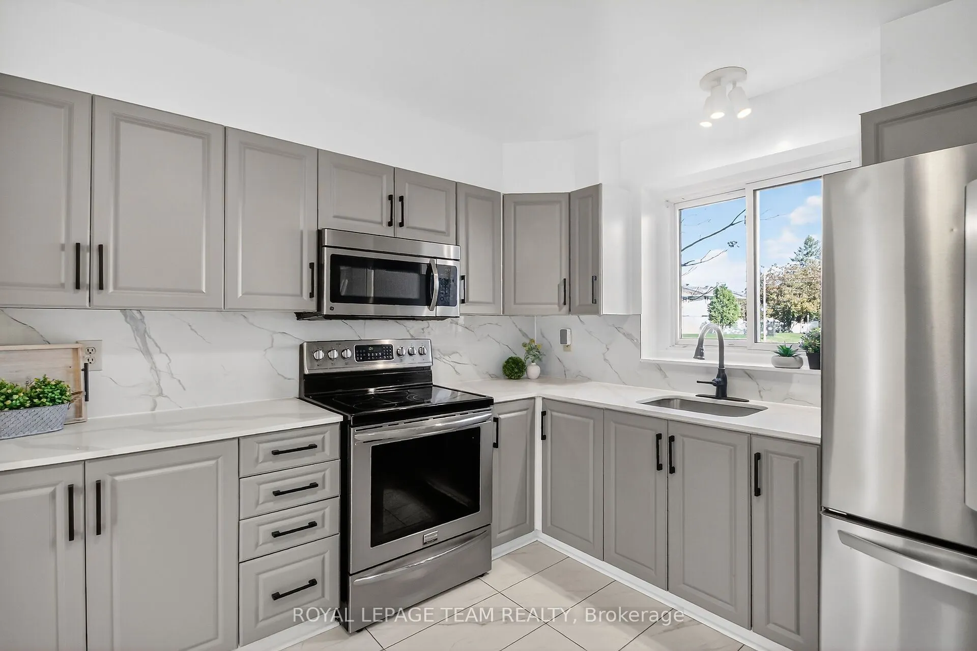 434 Moodie Drive, #A