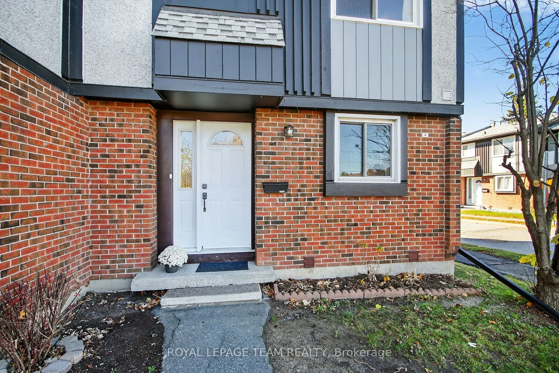 434 Moodie Drive, #A