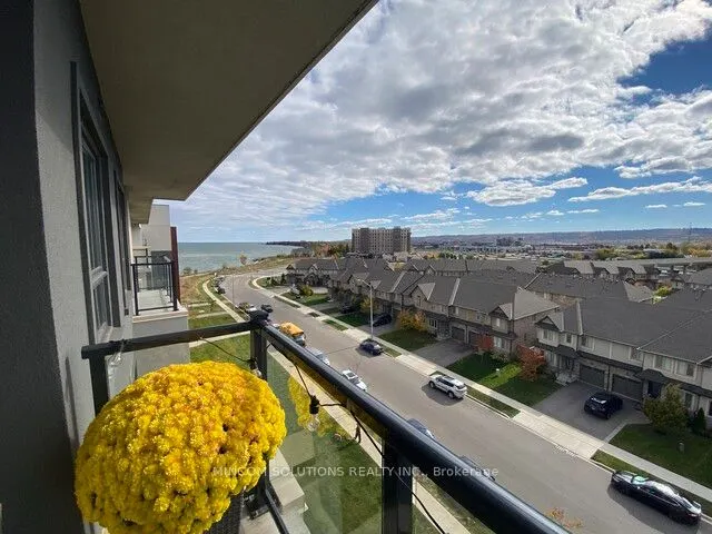 101 Shoreview Place, #618