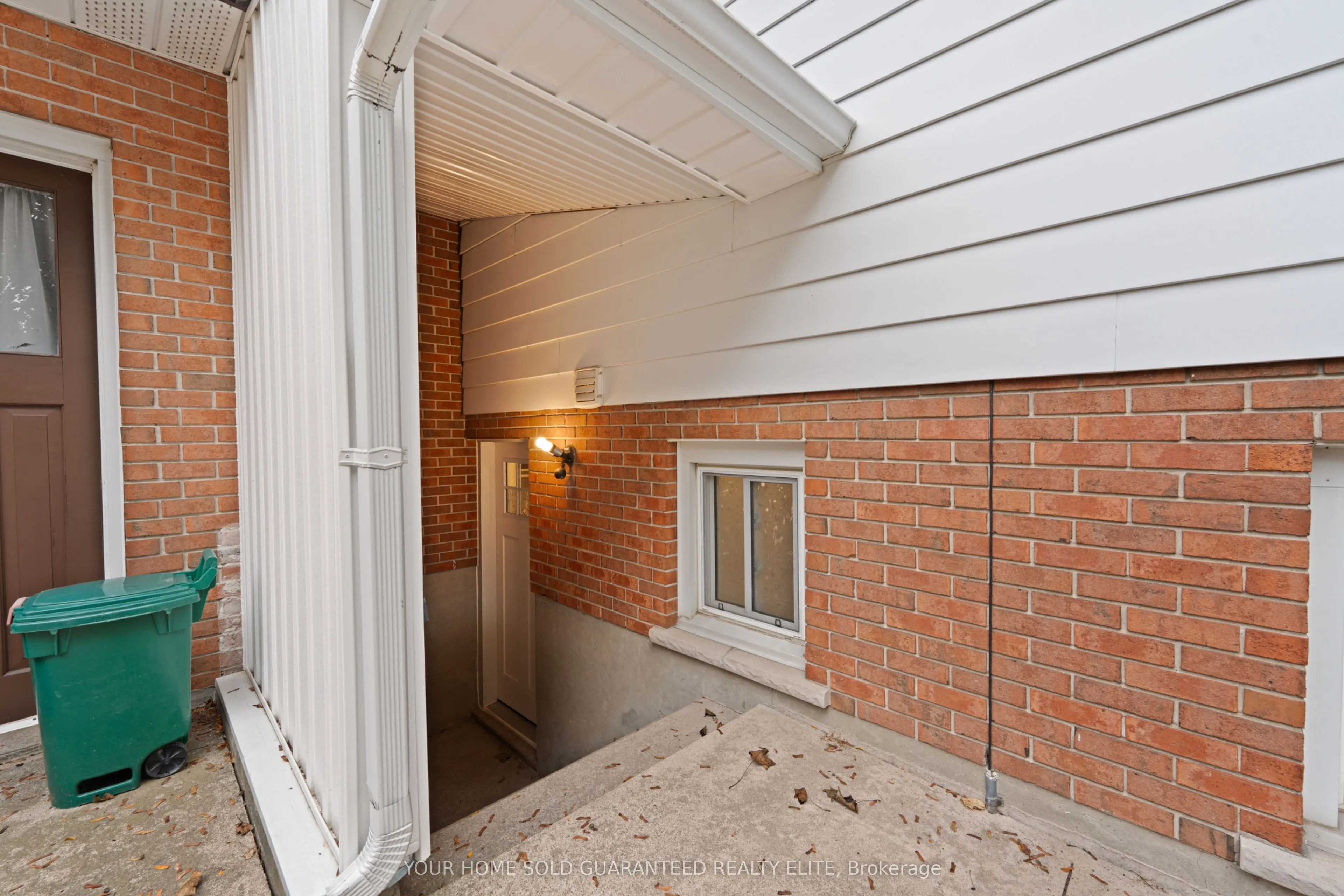 13 Meadowbrook Crescent, #Basement