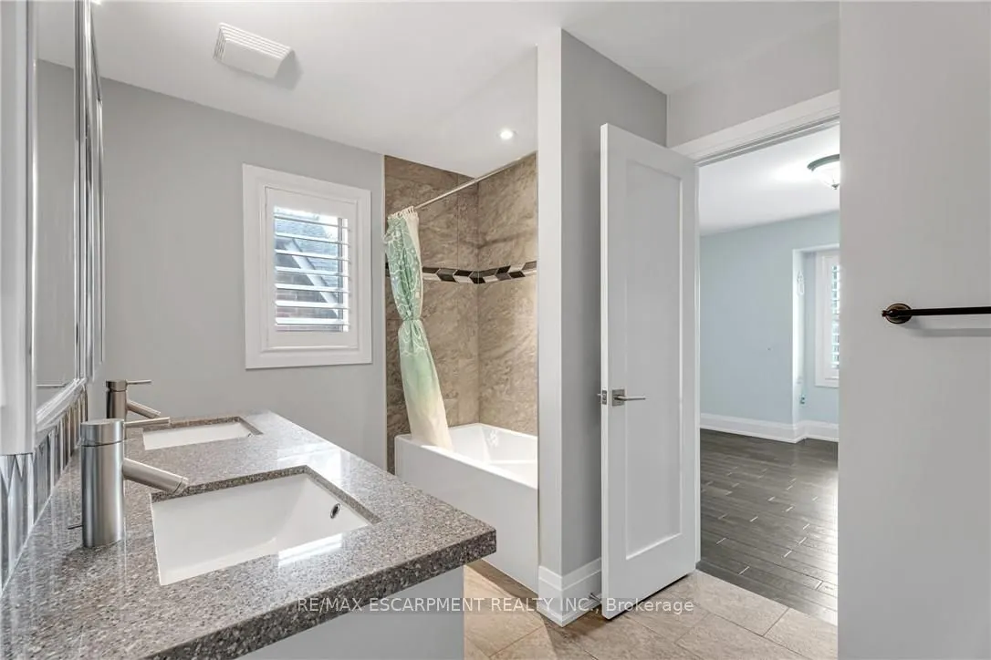 120 Davidson Boulevard