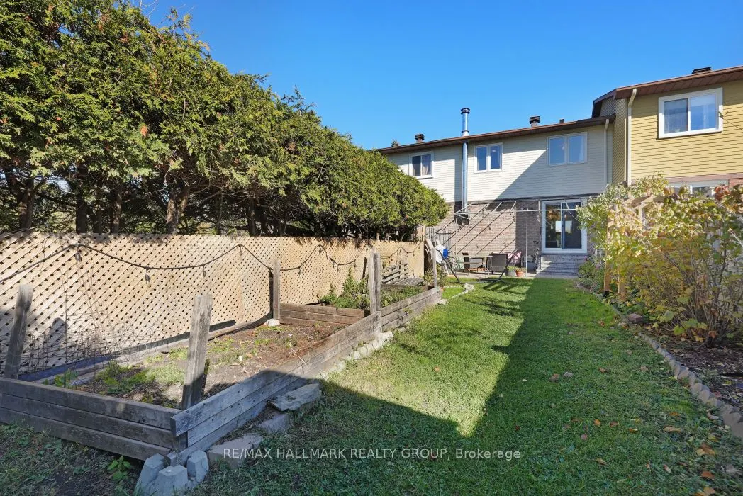 2534 Southvale Crescent