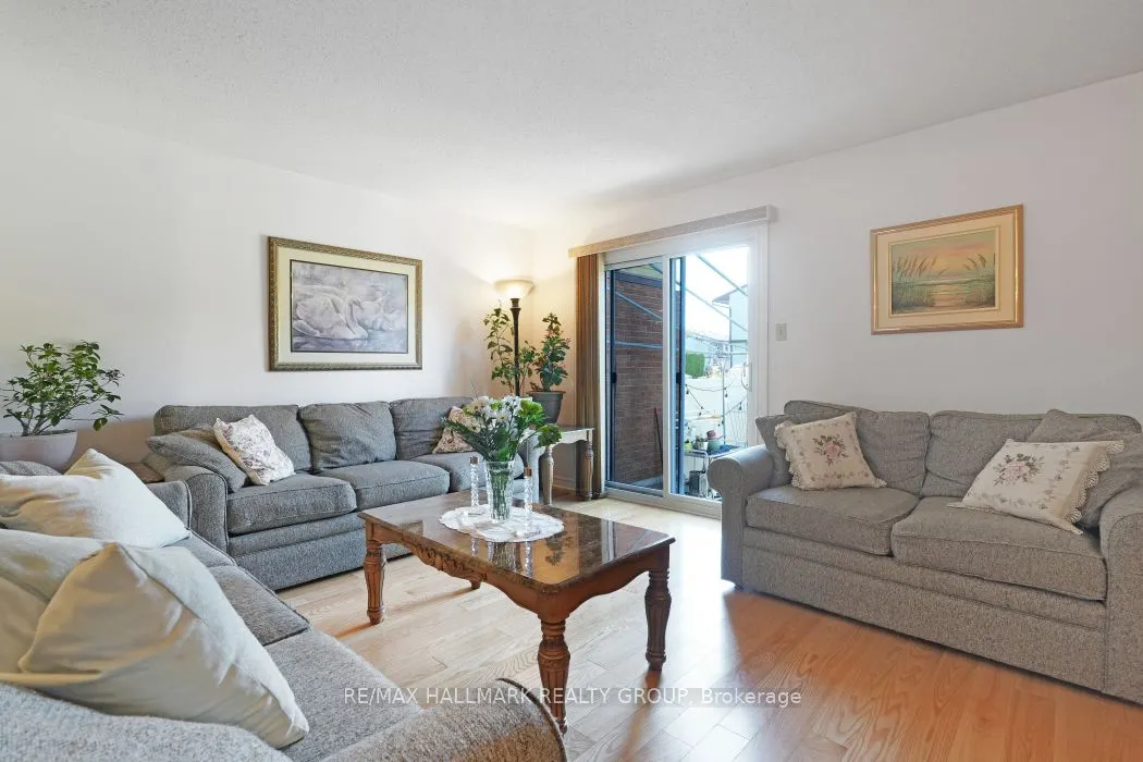 2534 Southvale Crescent