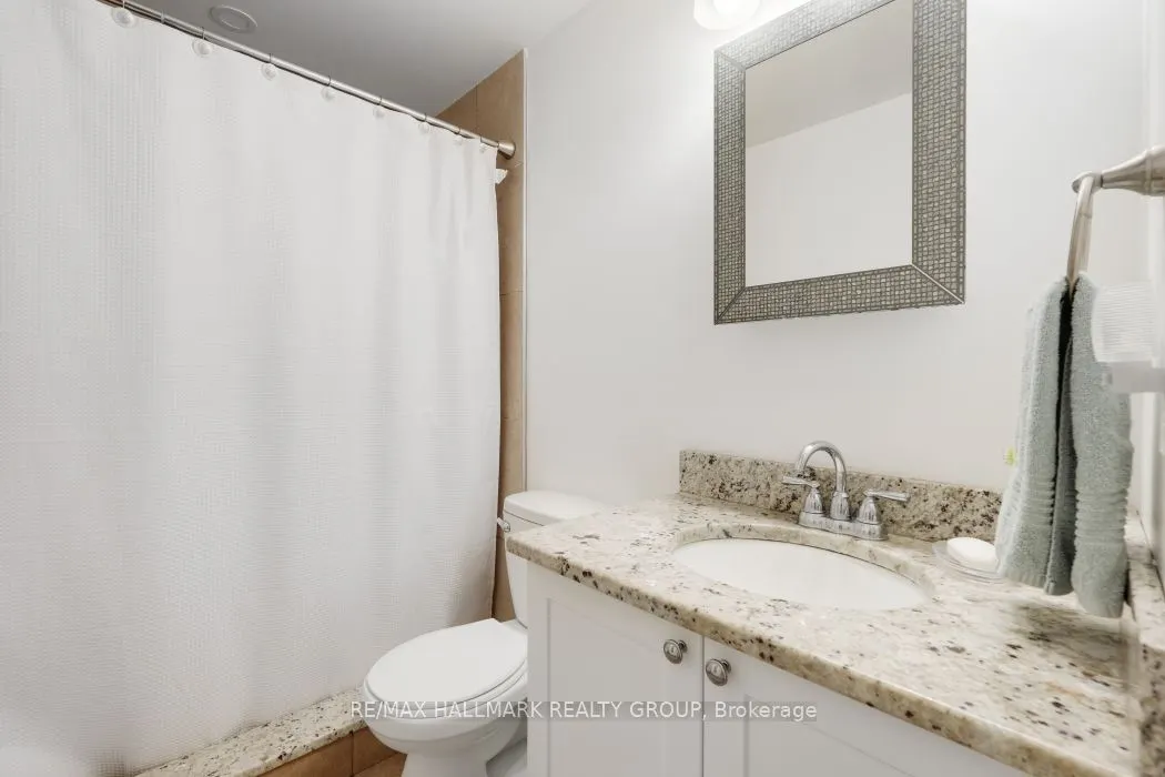 2534 Southvale Crescent