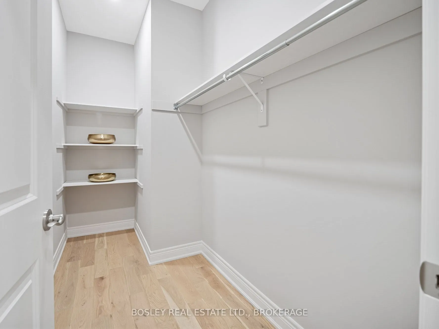 503 ROYAL RIDGE Drive