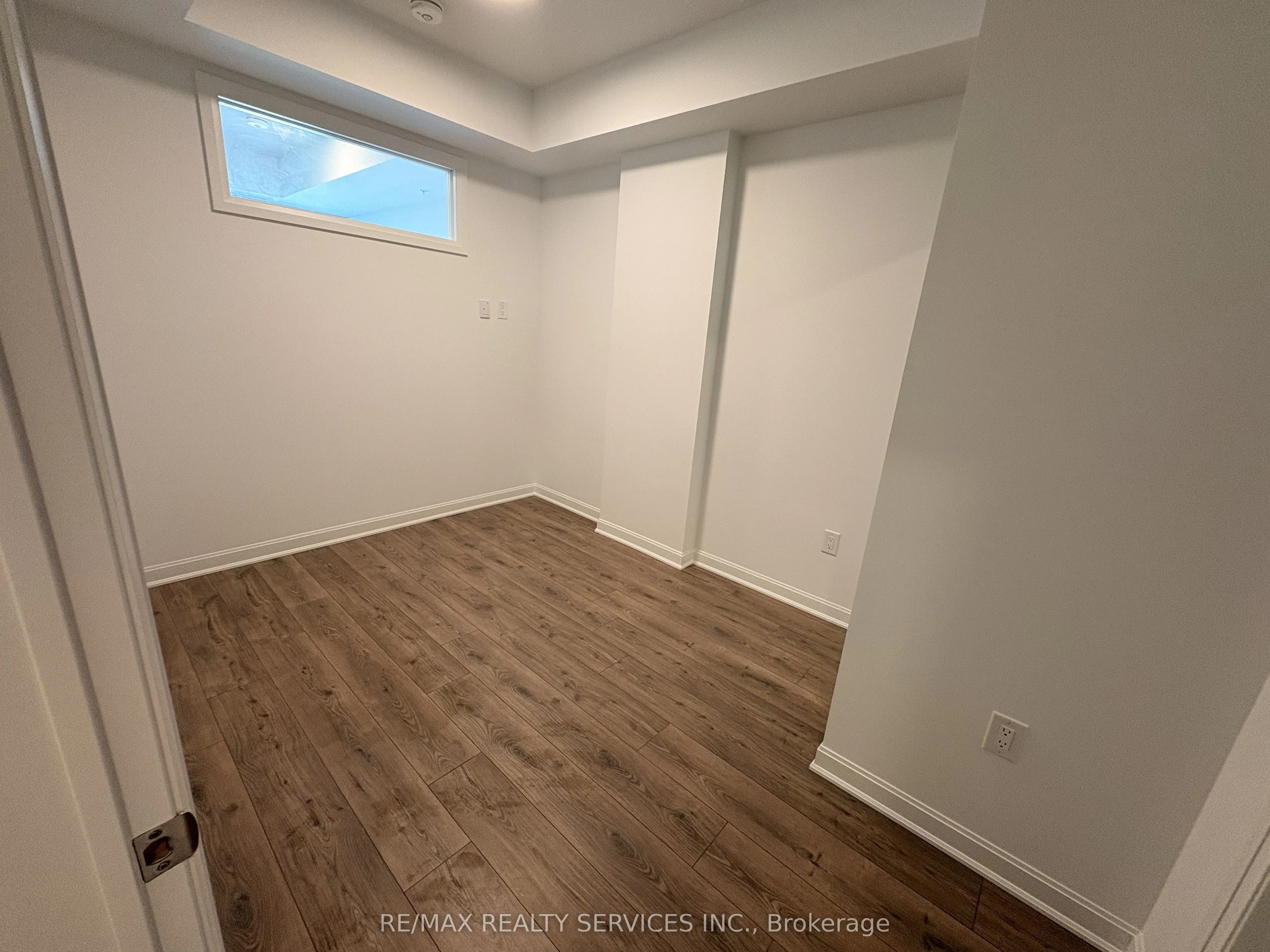 223 Princess Street, #423