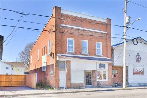 208 Victoria Street N