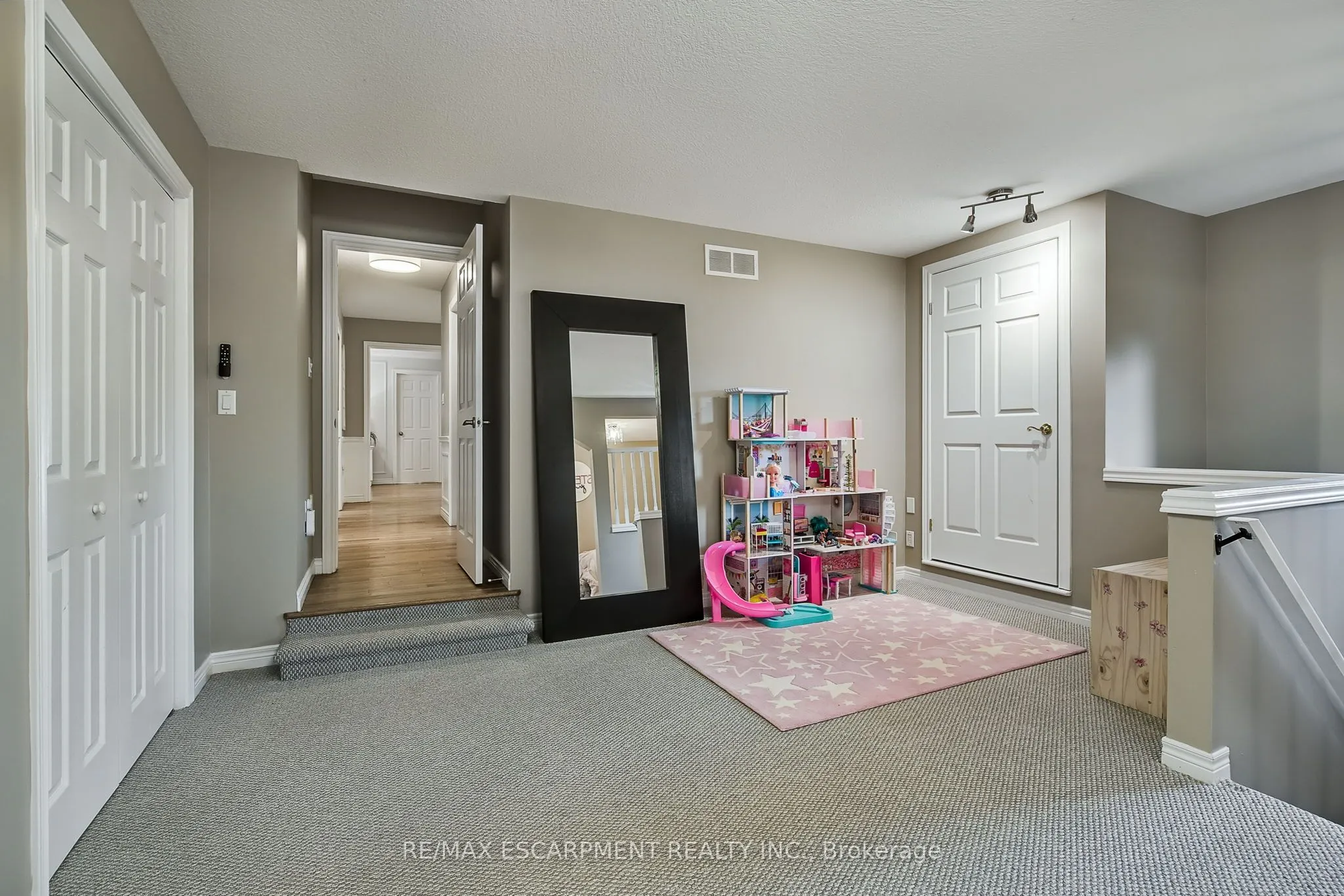 447 GOLF LINKS Road
