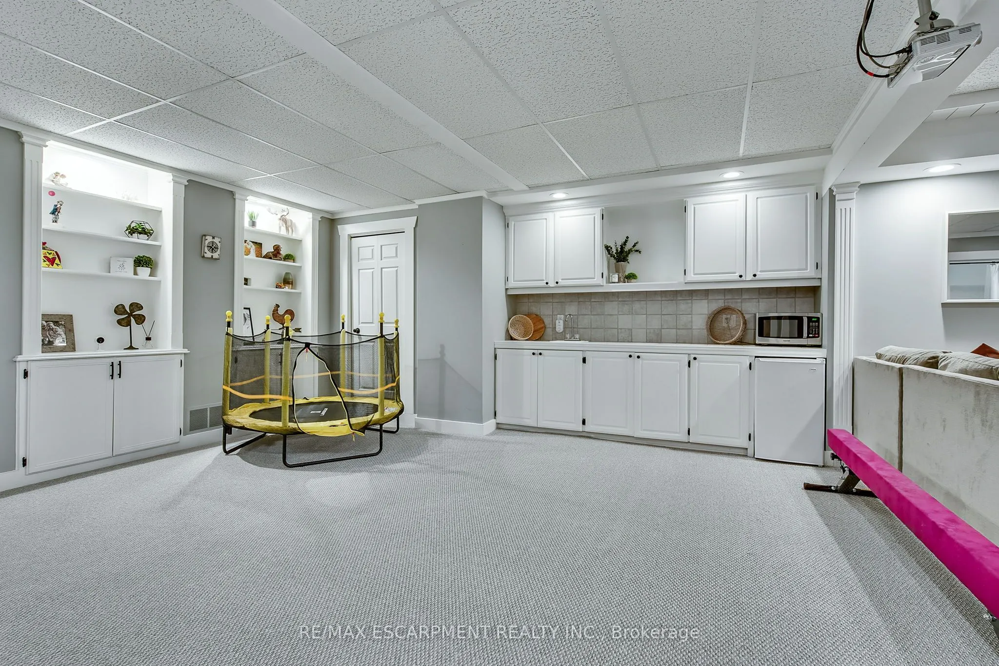 447 GOLF LINKS Road