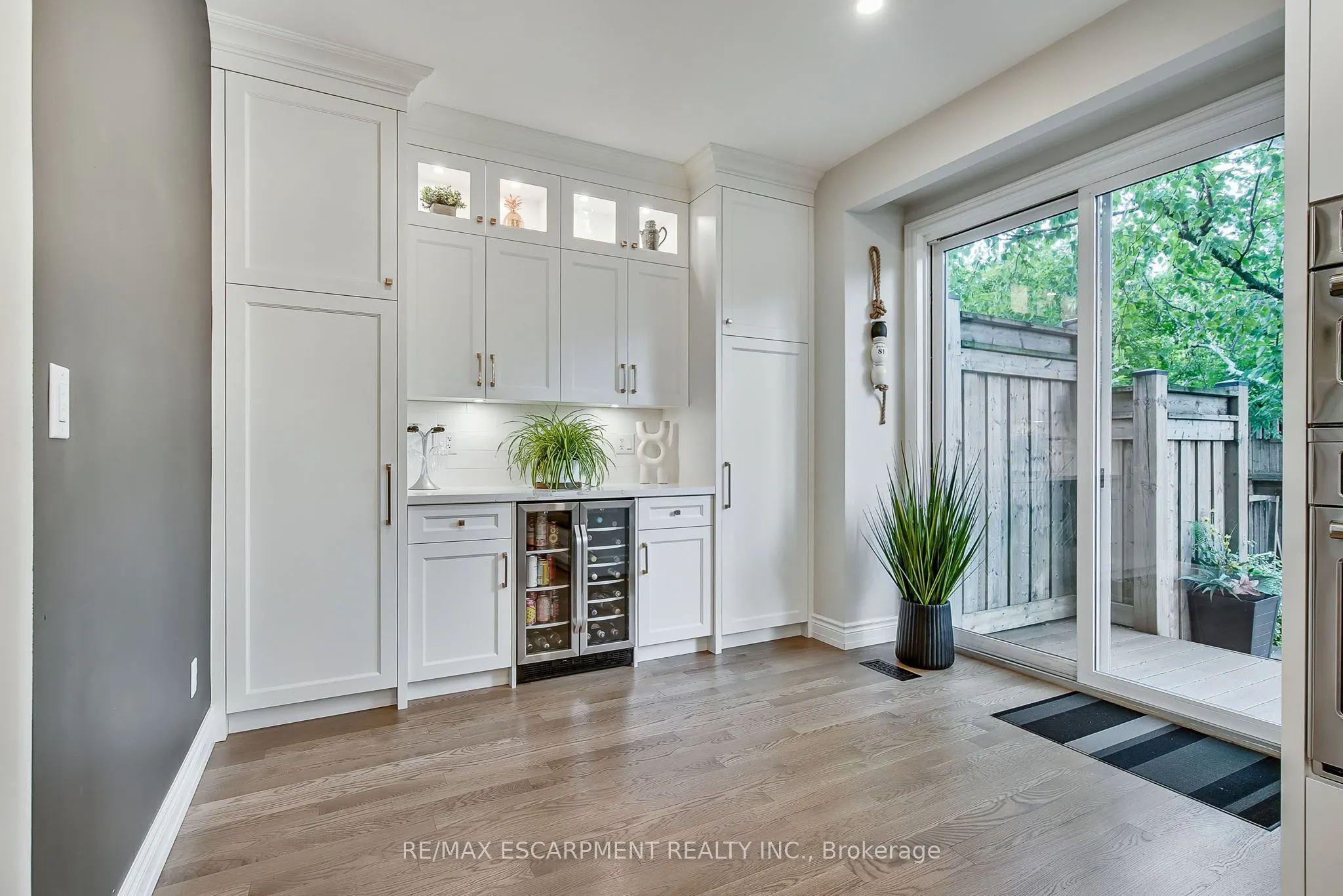 447 GOLF LINKS Road