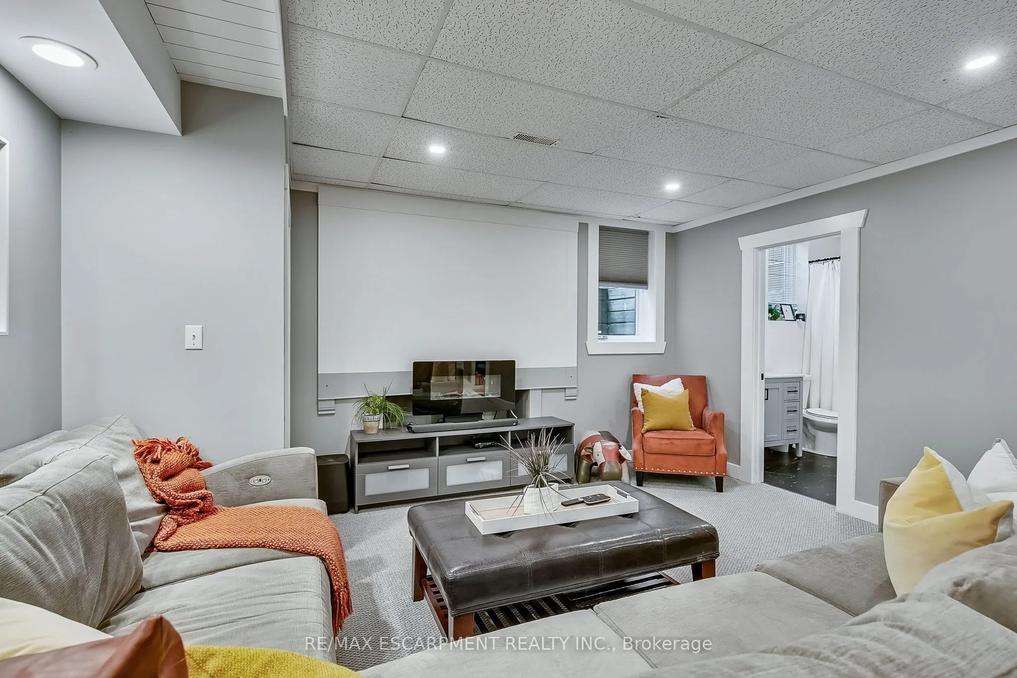 447 GOLF LINKS Road