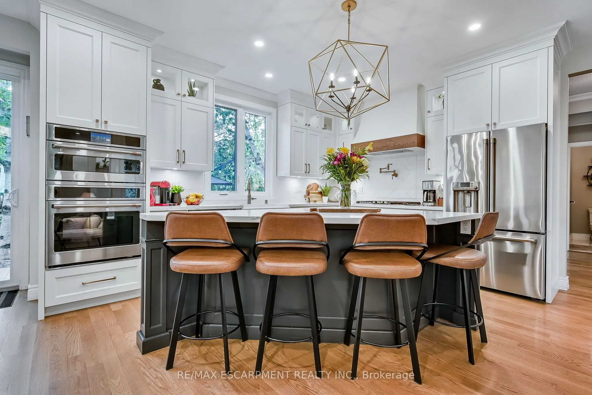 447 GOLF LINKS Road