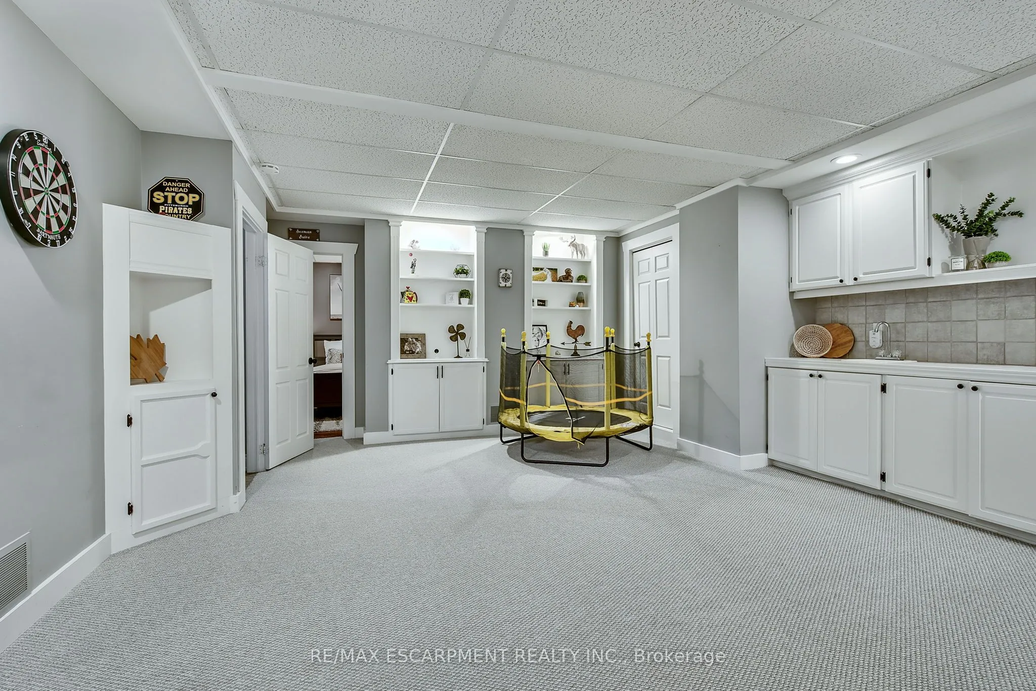 447 GOLF LINKS Road