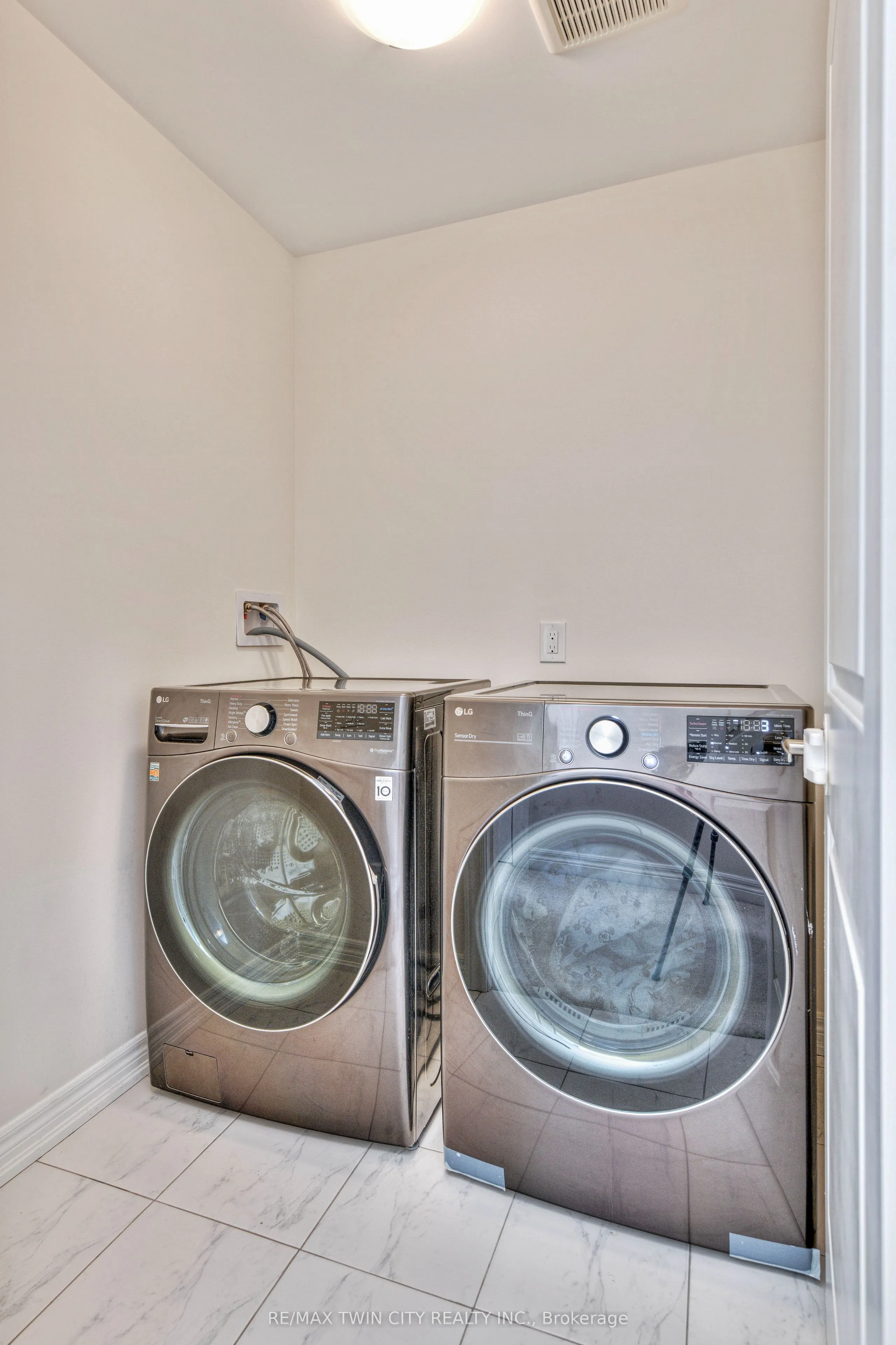 110 Haldimand Street