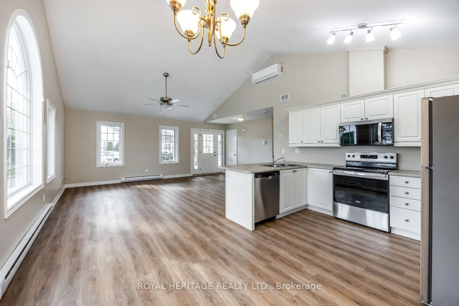 325 Densmore Road W, #501