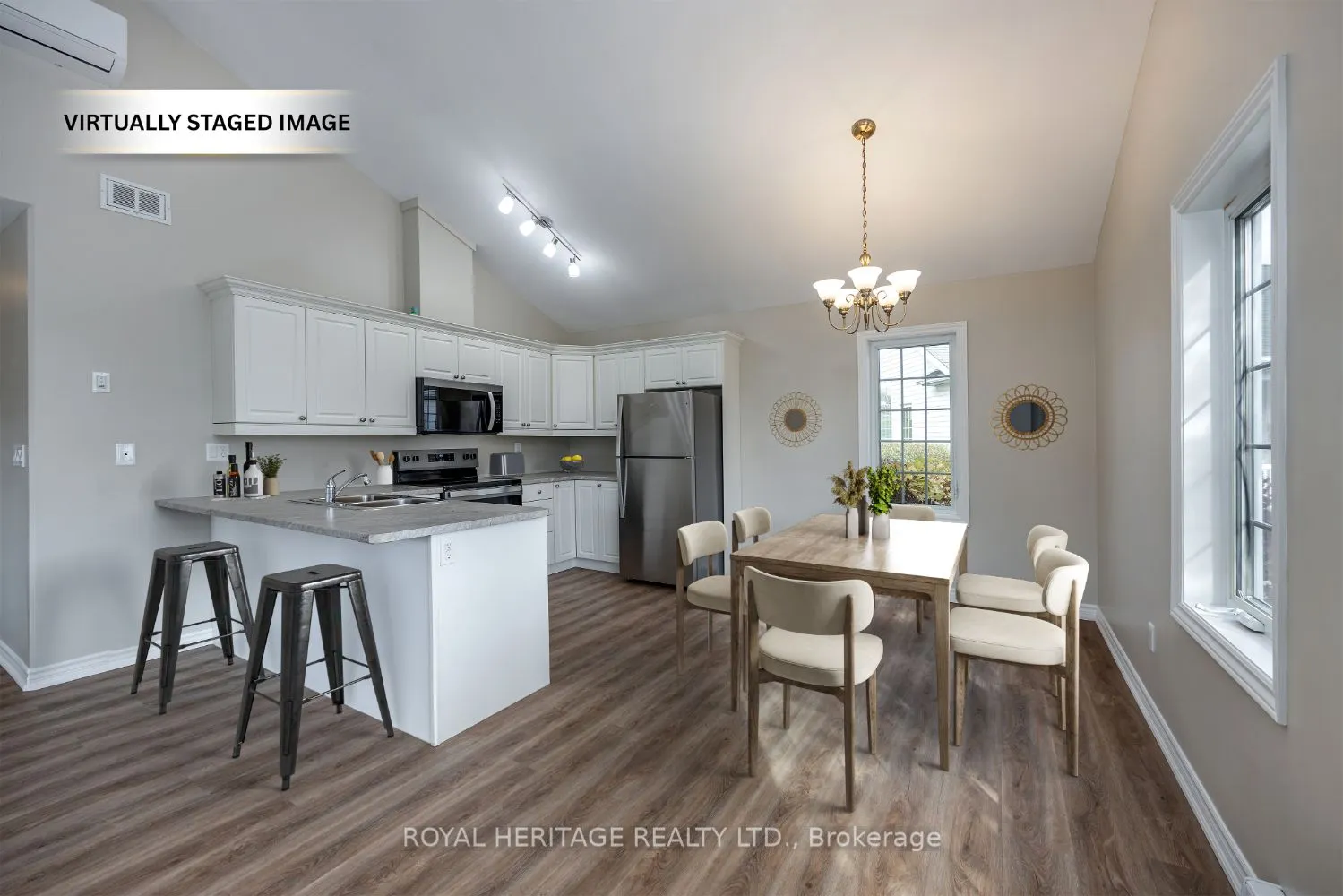 325 Densmore Road W, #501