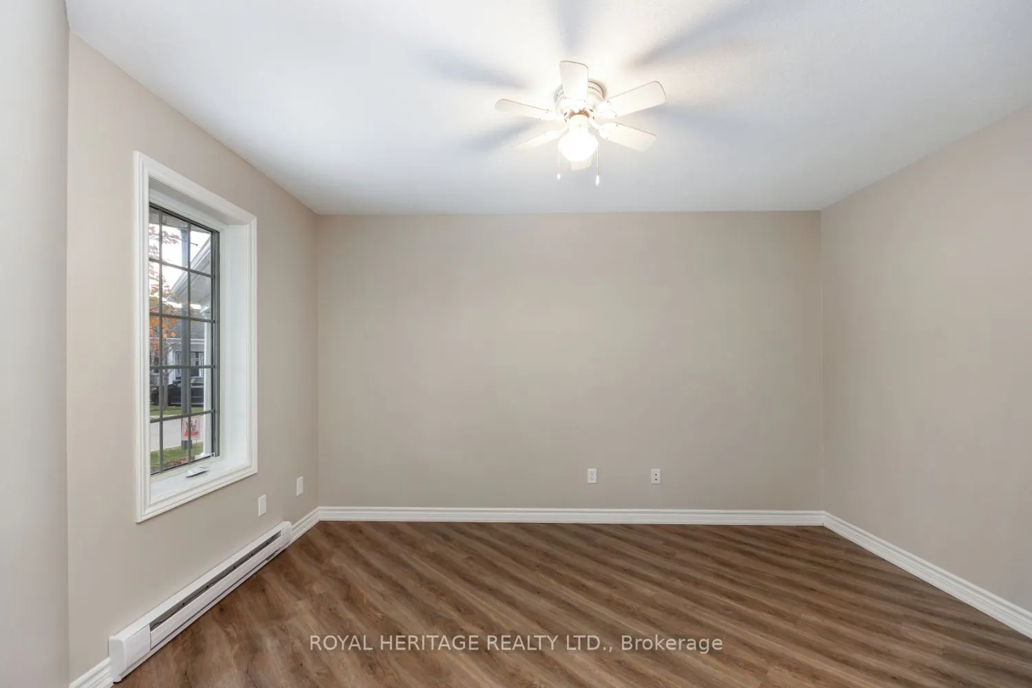 325 Densmore Road W, #501