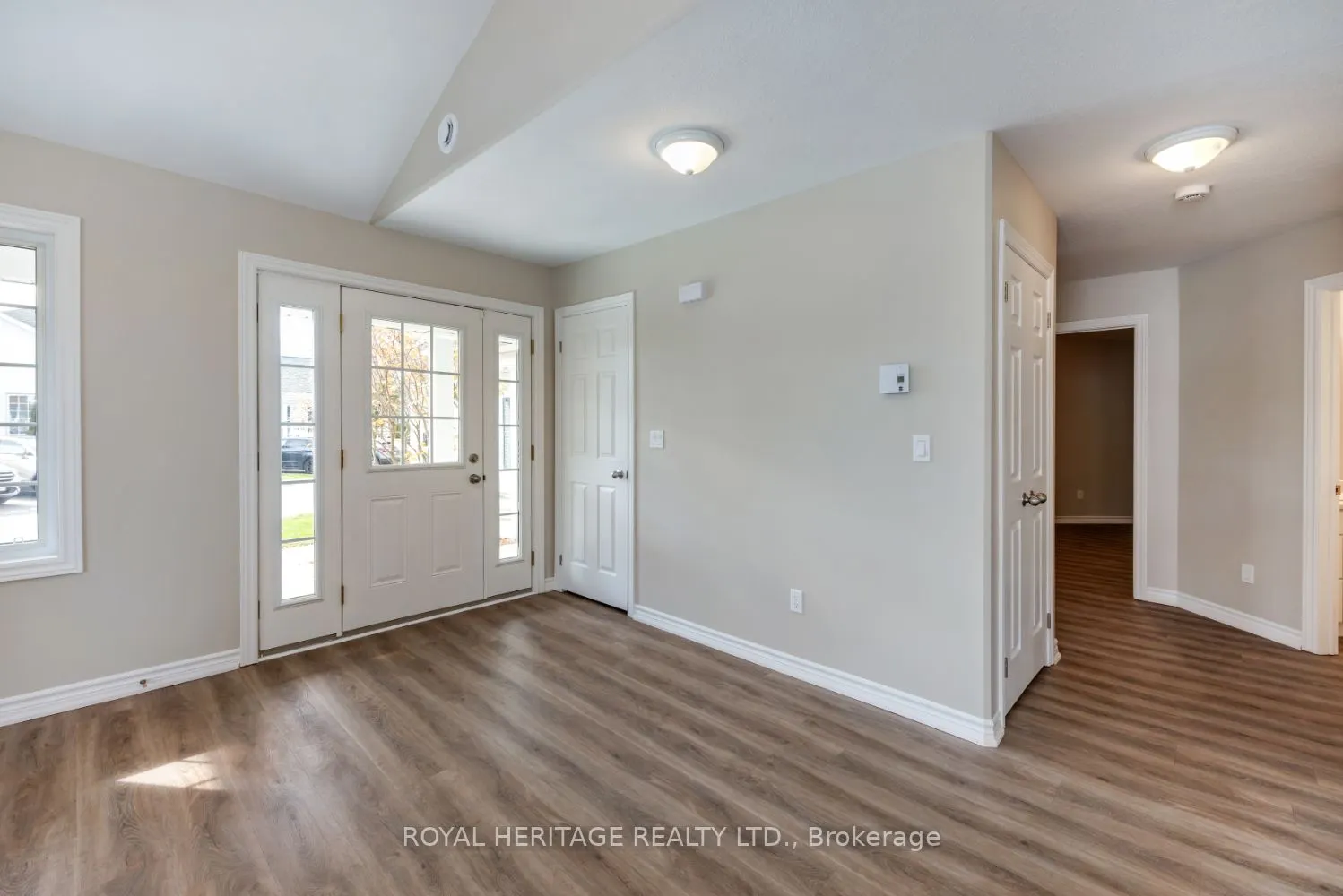 325 Densmore Road W, #501