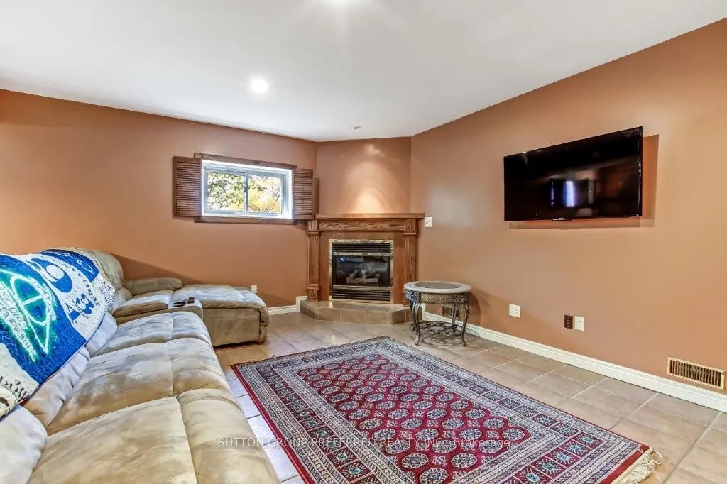 296 Bournemouth Drive