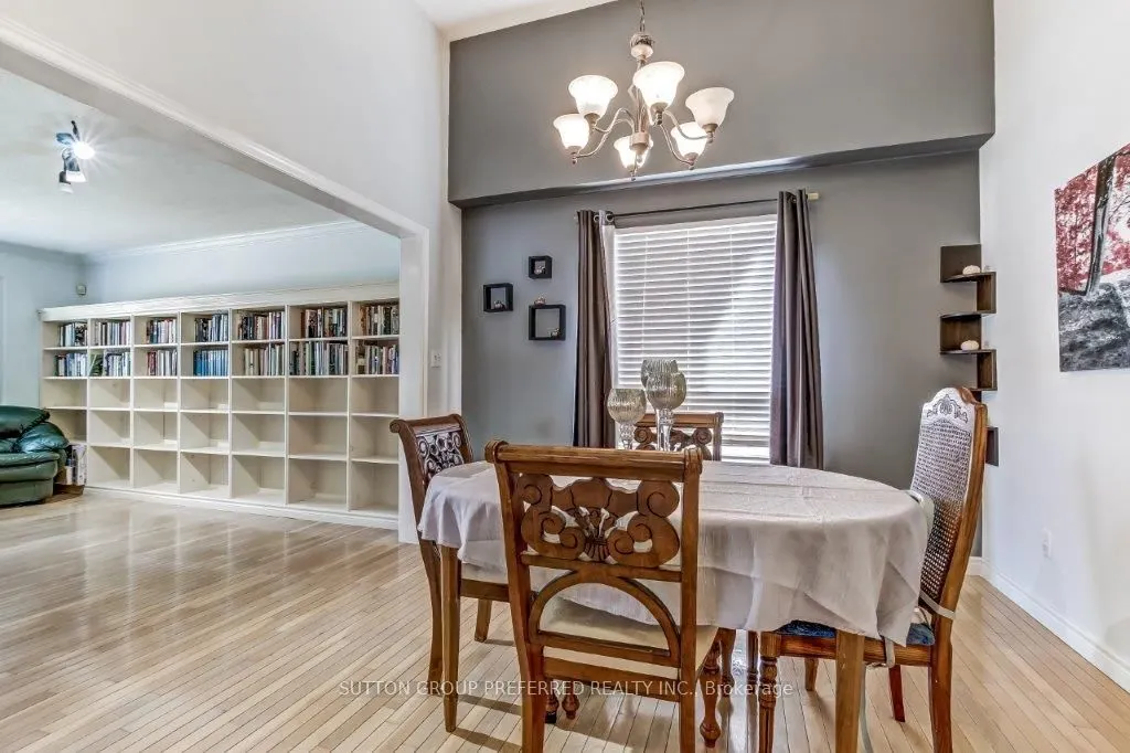 296 Bournemouth Drive