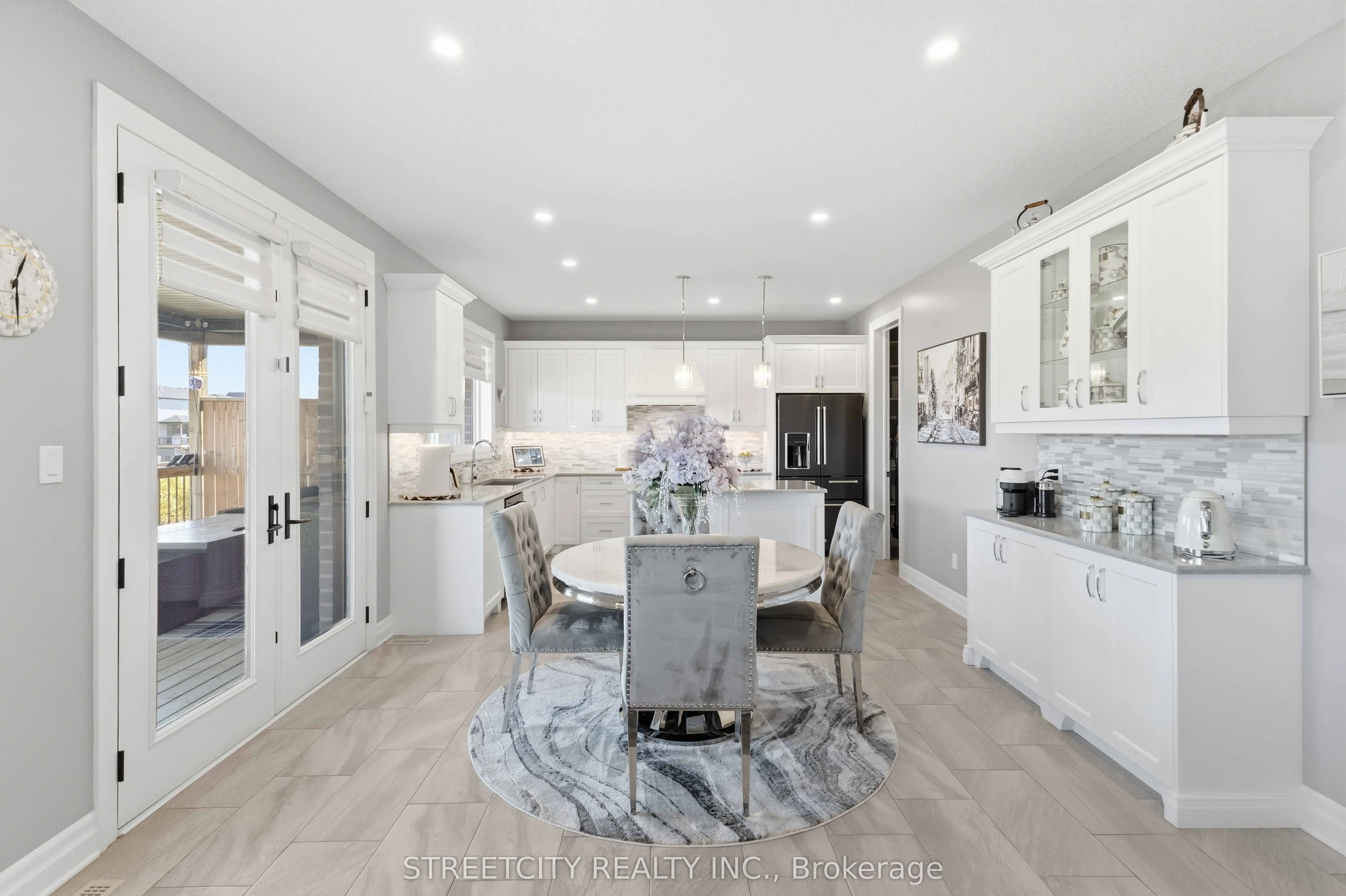 1391 Medway Park Drive