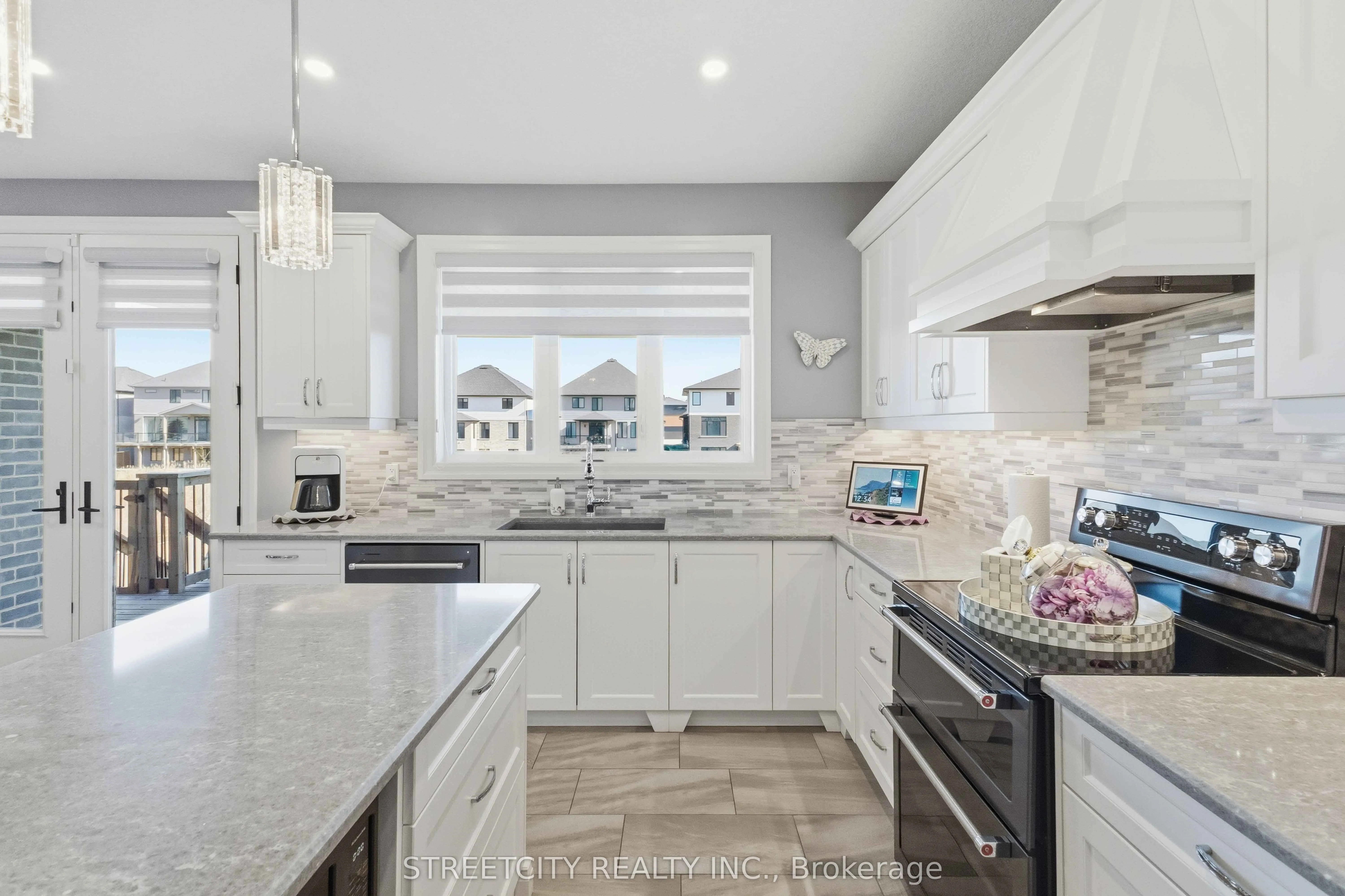 1391 Medway Park Drive