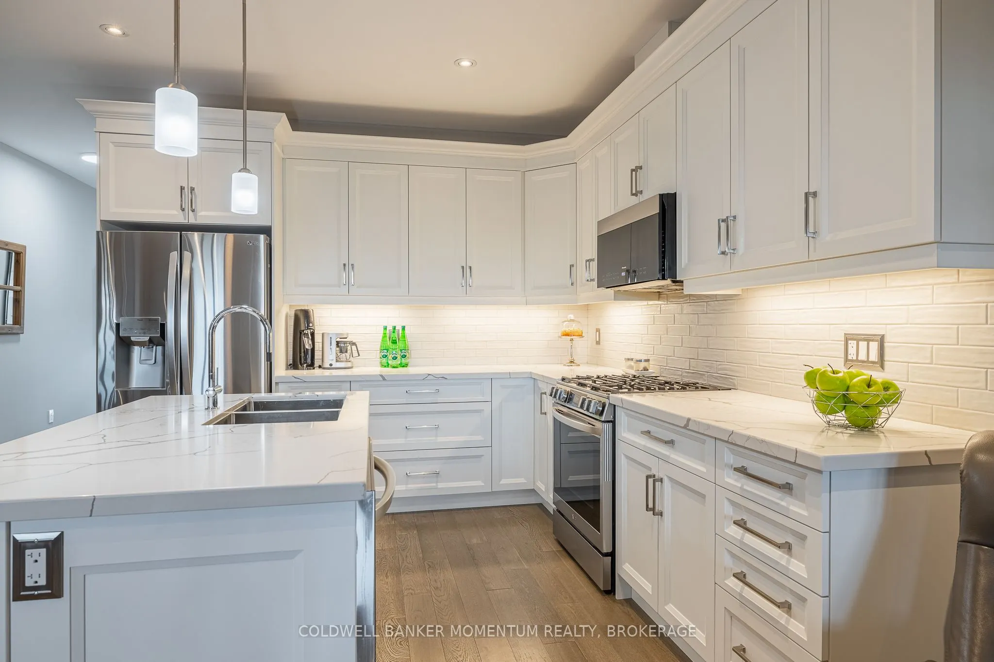 11 CHRISTINA Lane, #3