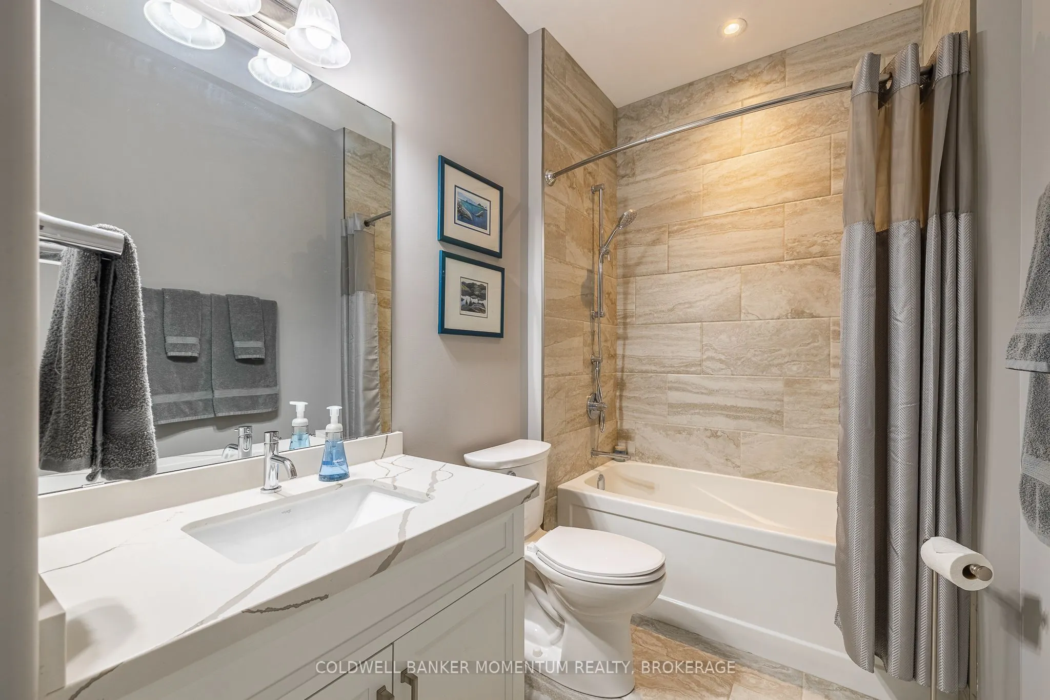 11 CHRISTINA Lane, #3