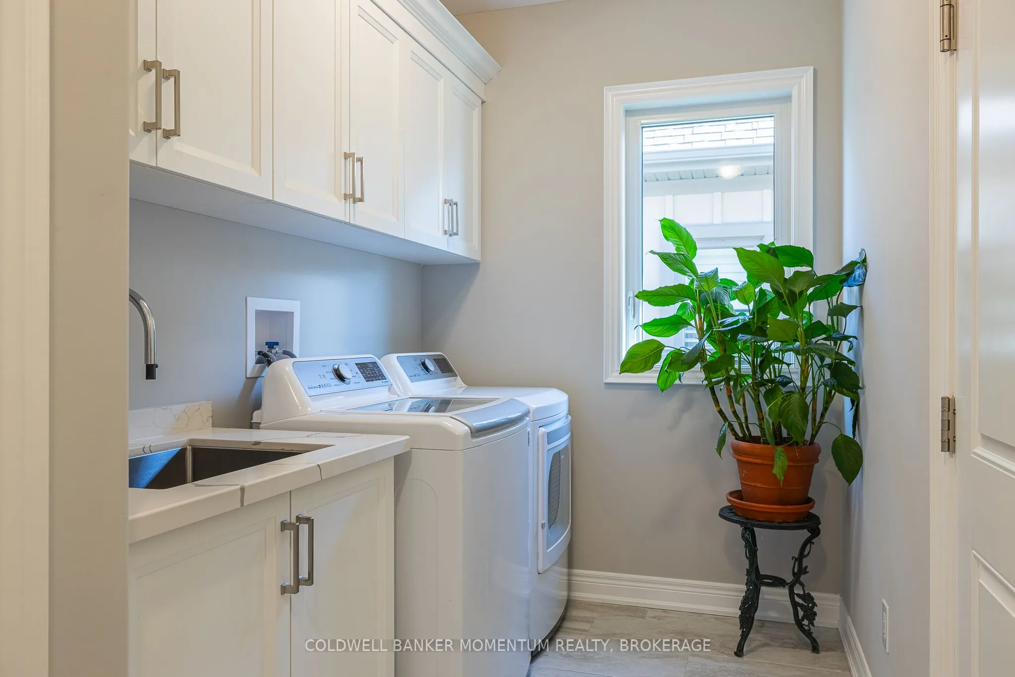 11 CHRISTINA Lane, #3