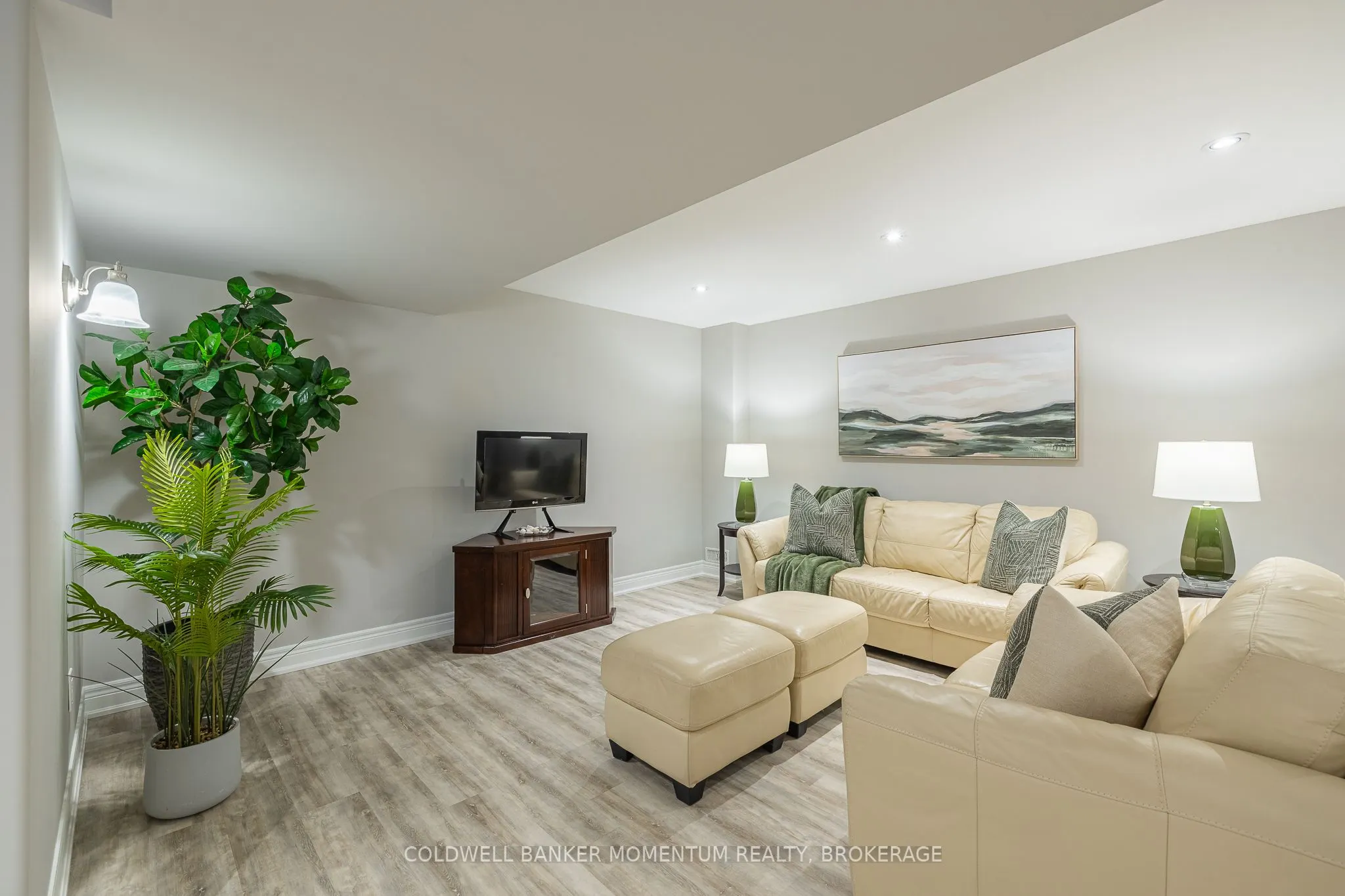 11 CHRISTINA Lane, #3