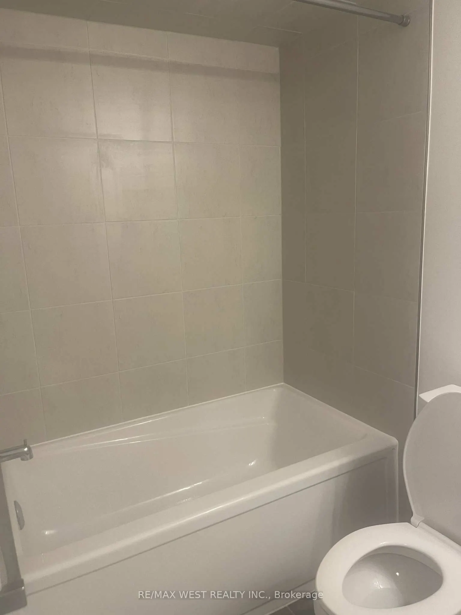 40 Thatcher Drive, #0