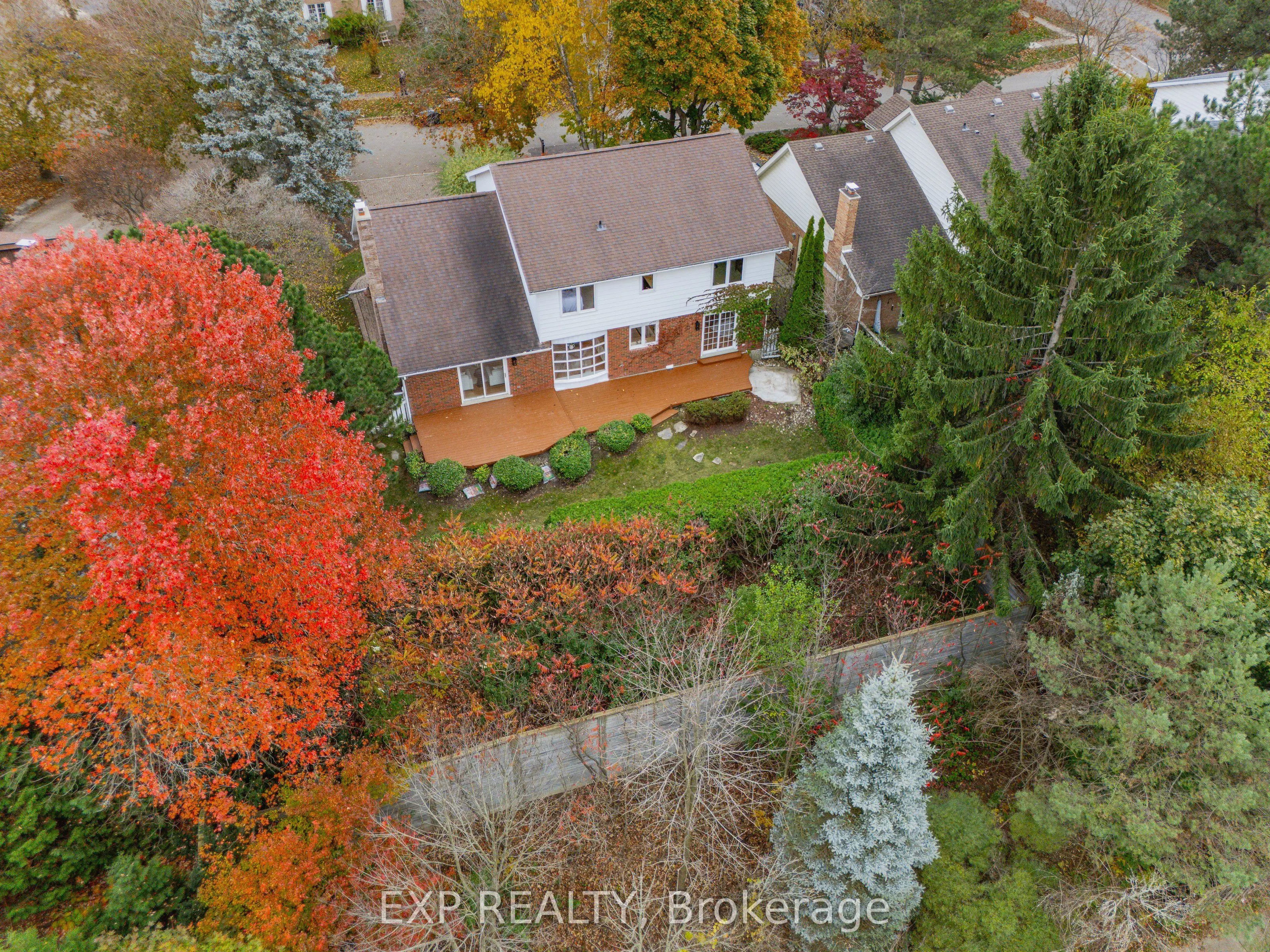 362 Pommel Gate Crescent