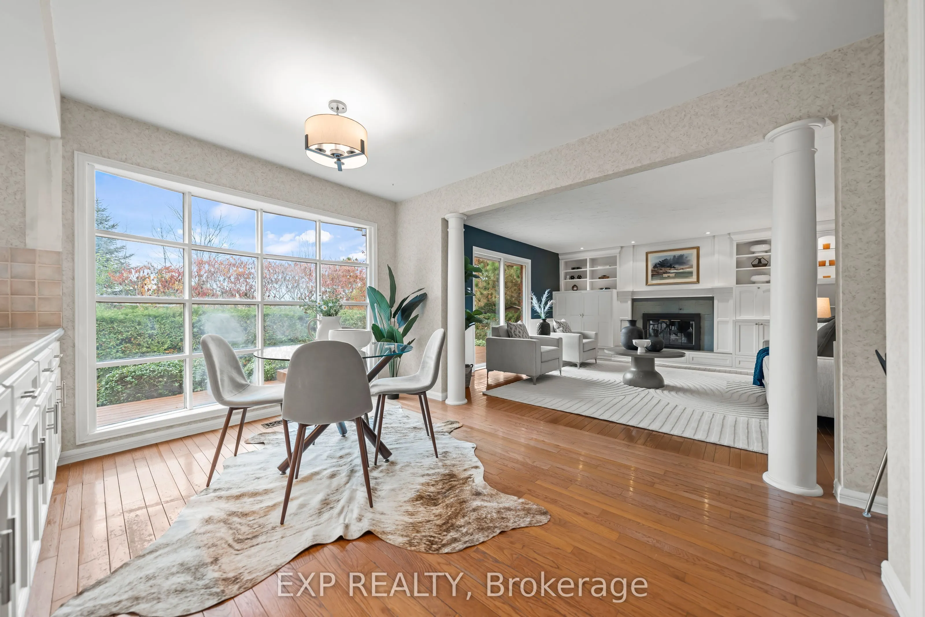 362 Pommel Gate Crescent