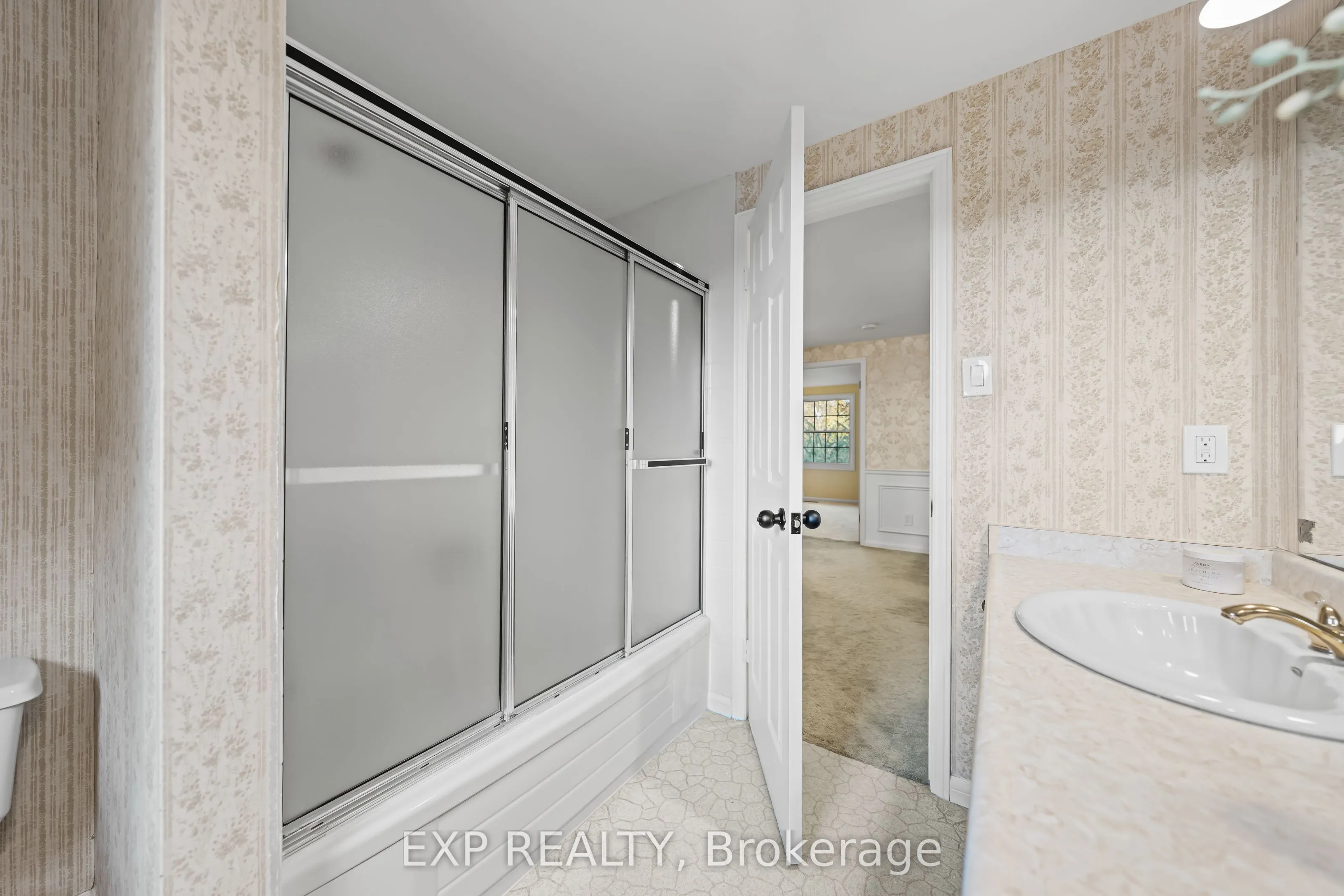 362 Pommel Gate Crescent