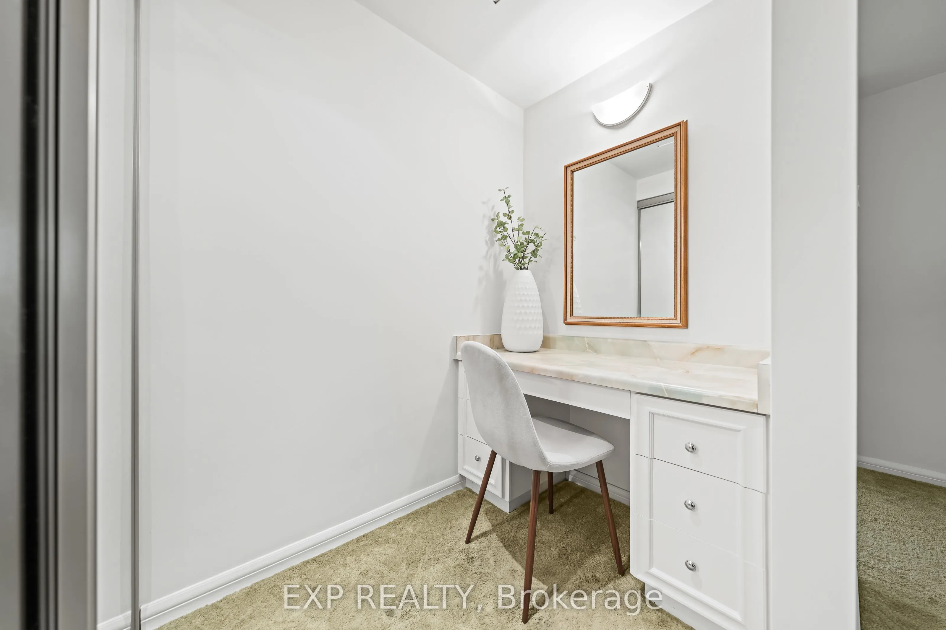 362 Pommel Gate Crescent