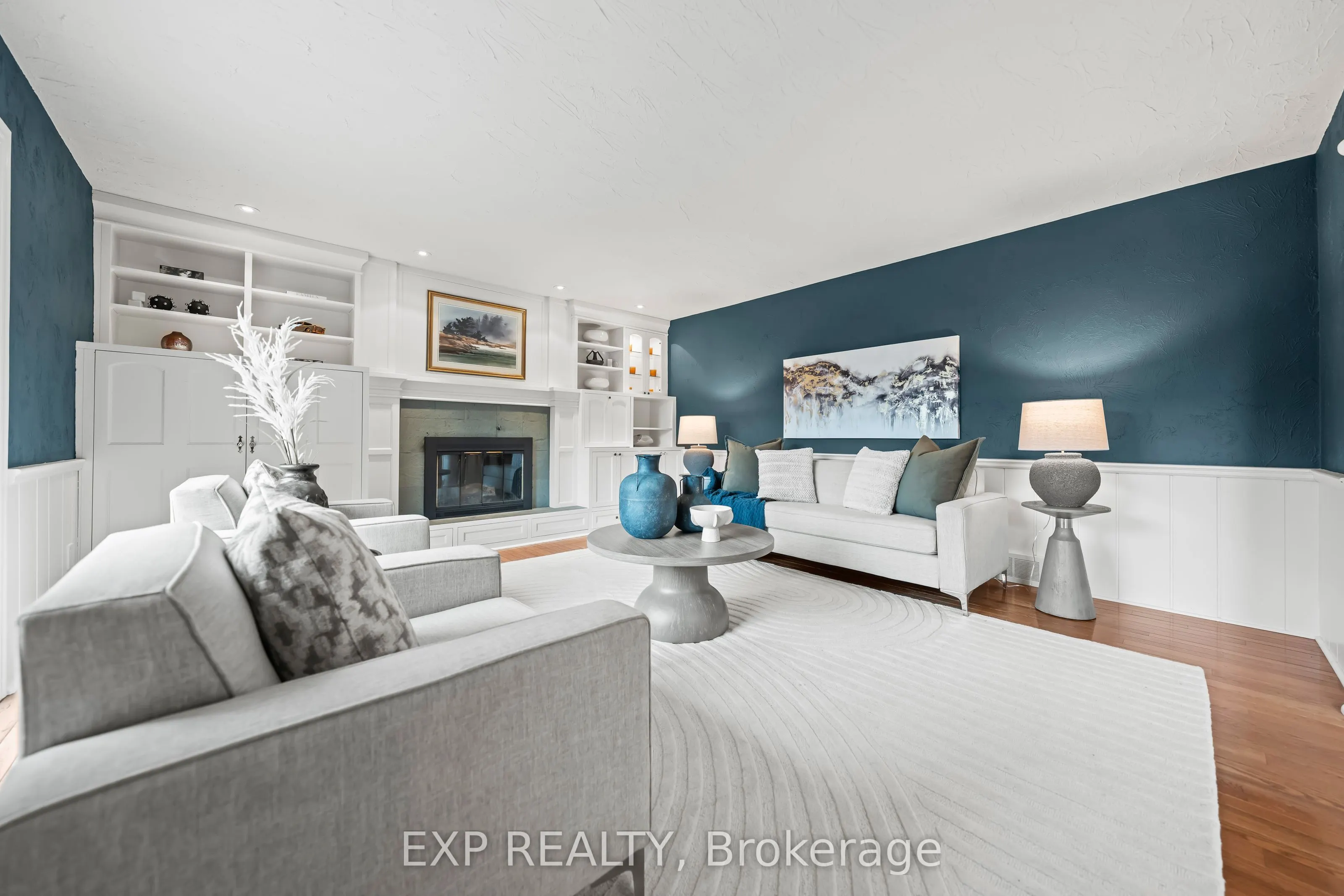 362 Pommel Gate Crescent