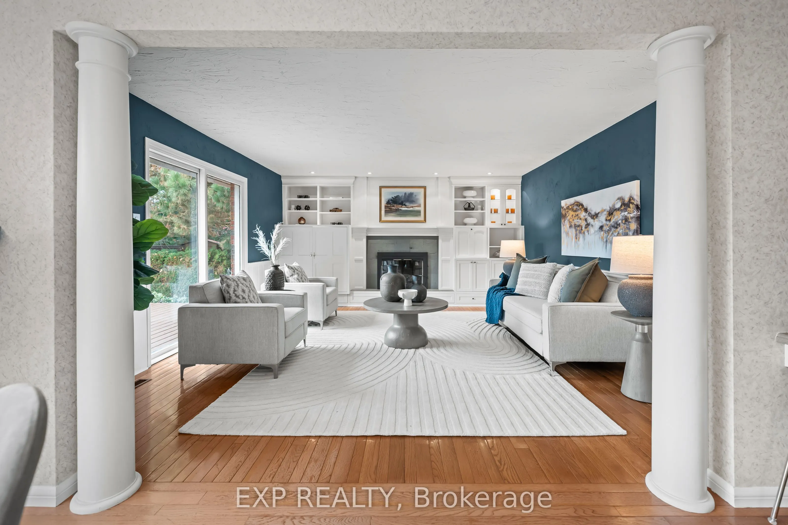 362 Pommel Gate Crescent