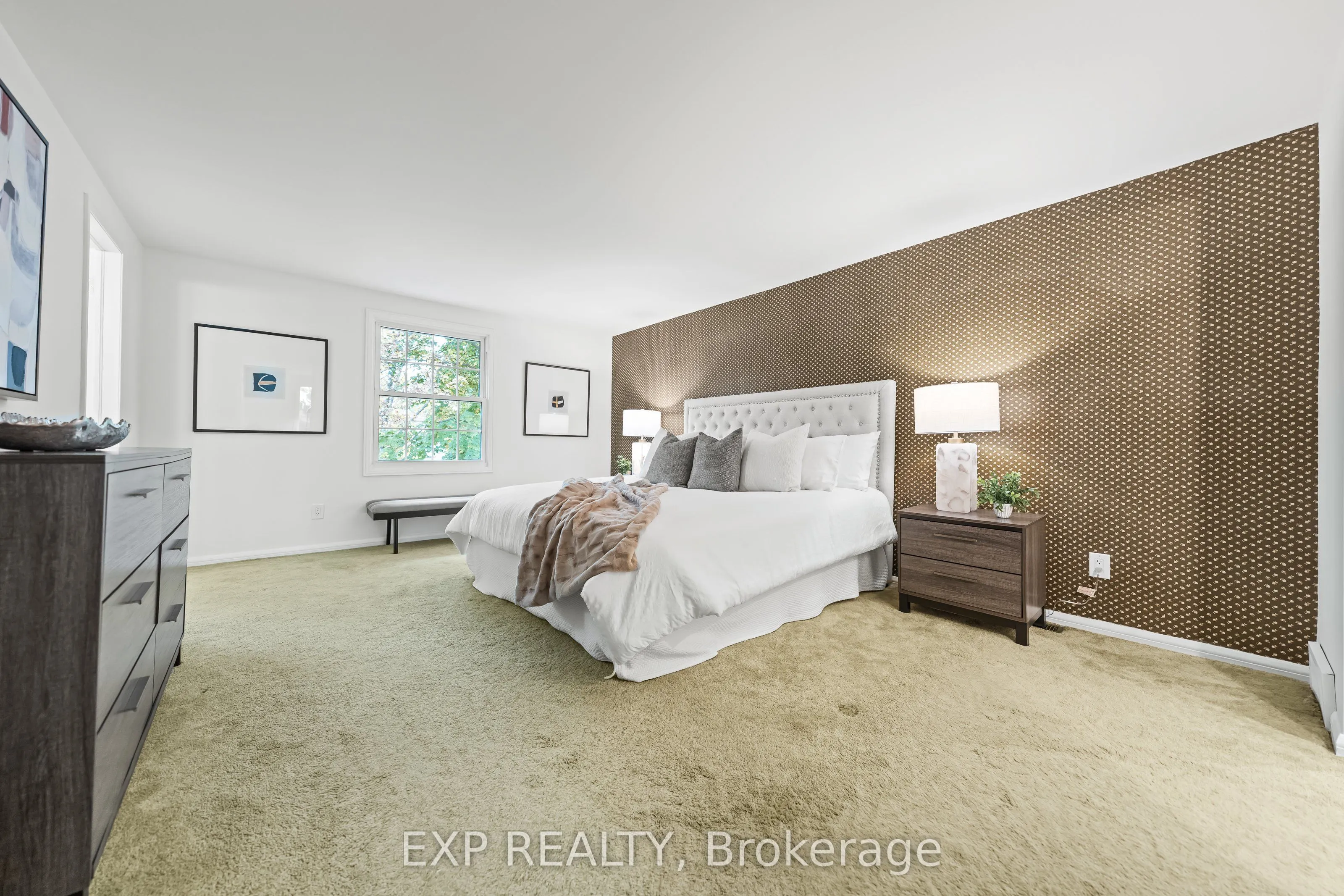 362 Pommel Gate Crescent