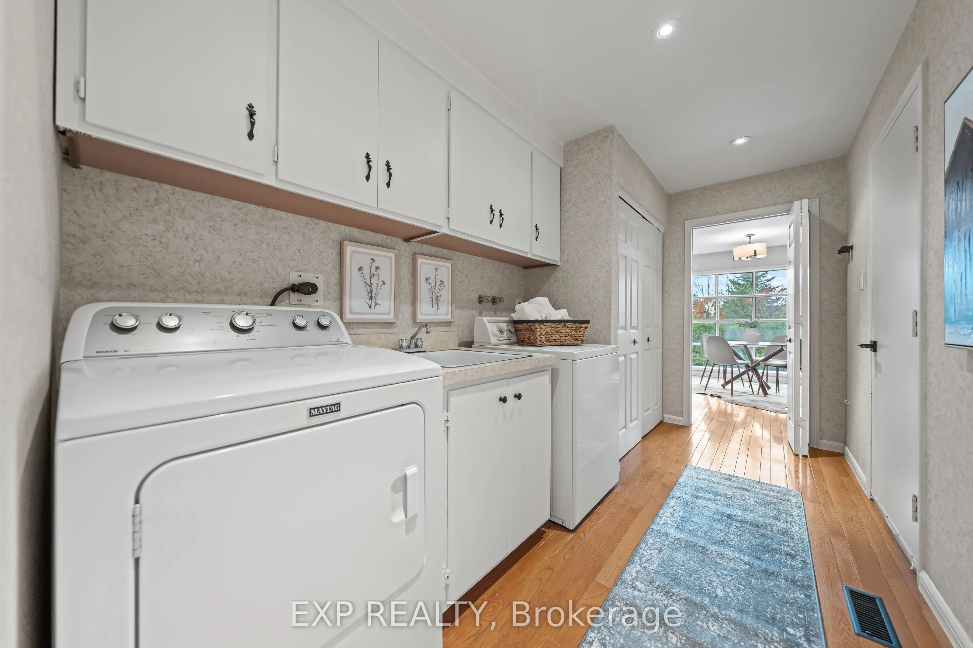 362 Pommel Gate Crescent