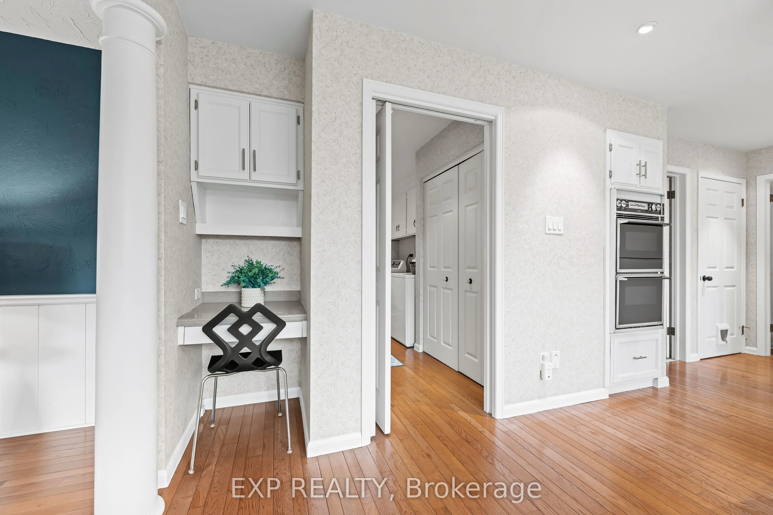 362 Pommel Gate Crescent