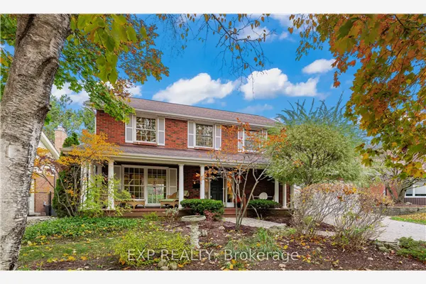 362 Pommel Gate Crescent