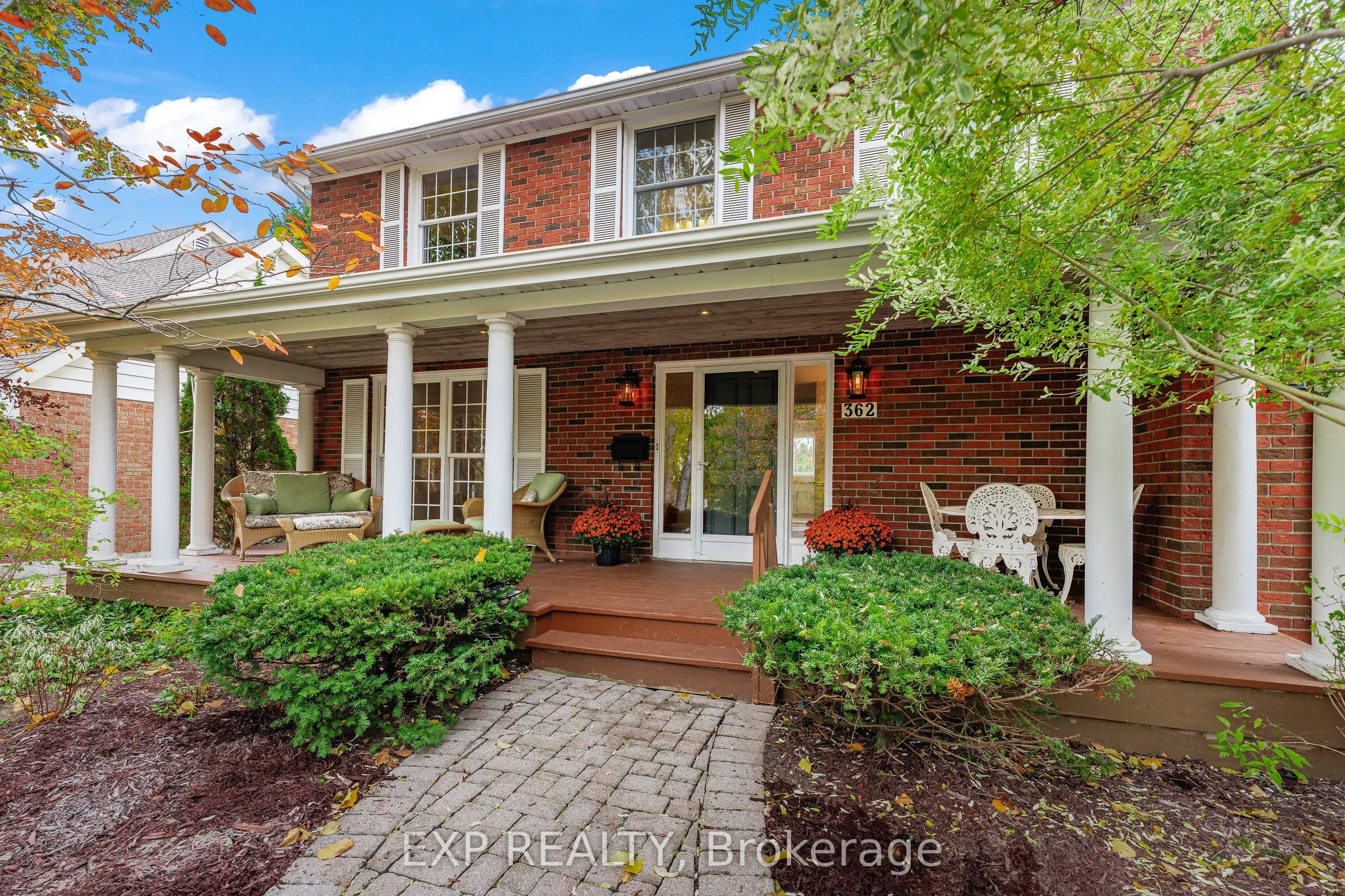 362 Pommel Gate Crescent