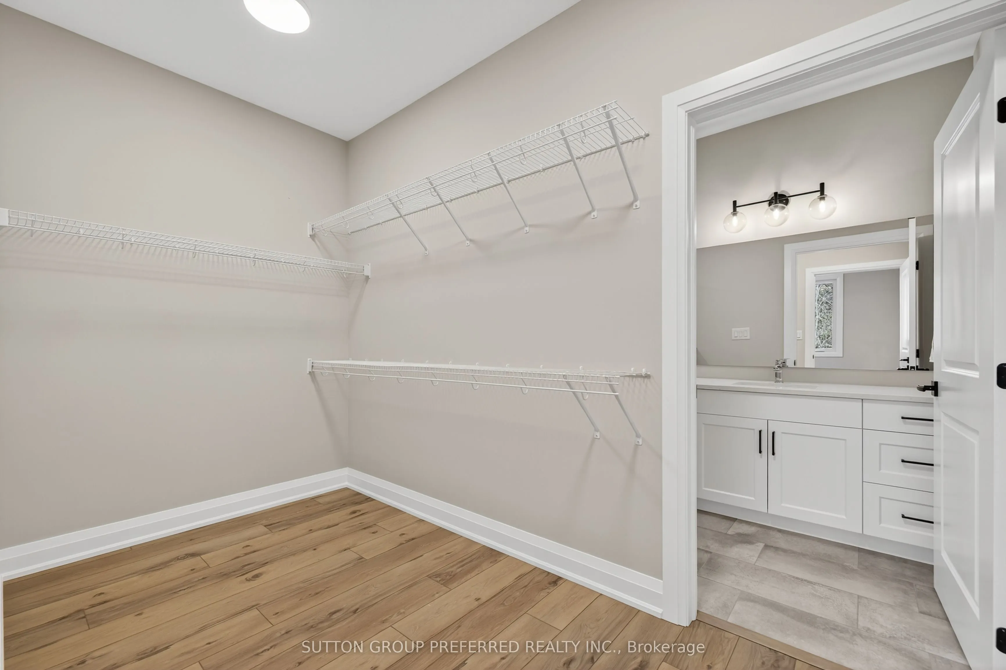 175 GLENGARIFF Drive, #22