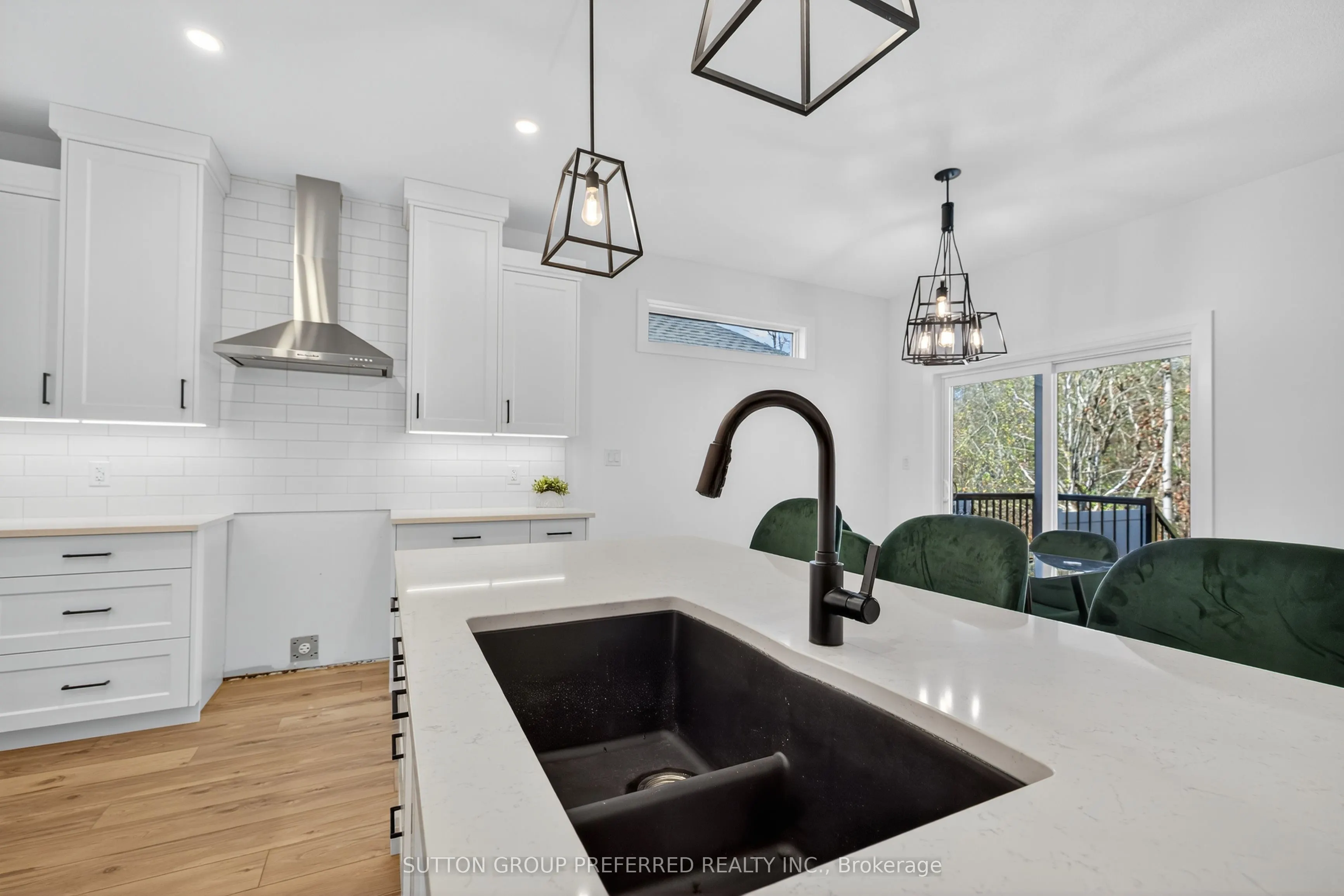 175 GLENGARIFF Drive, #22