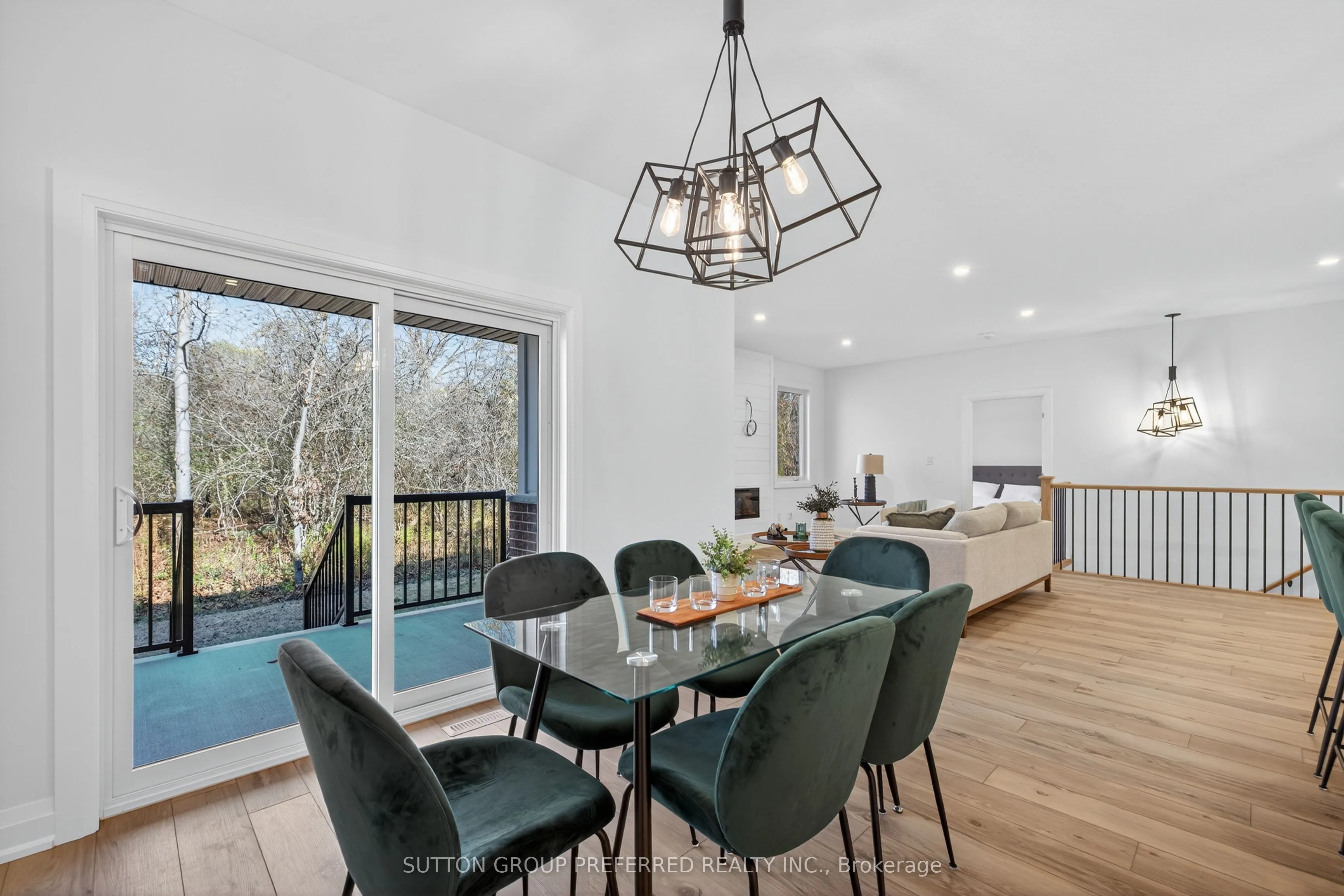 175 GLENGARIFF Drive, #22