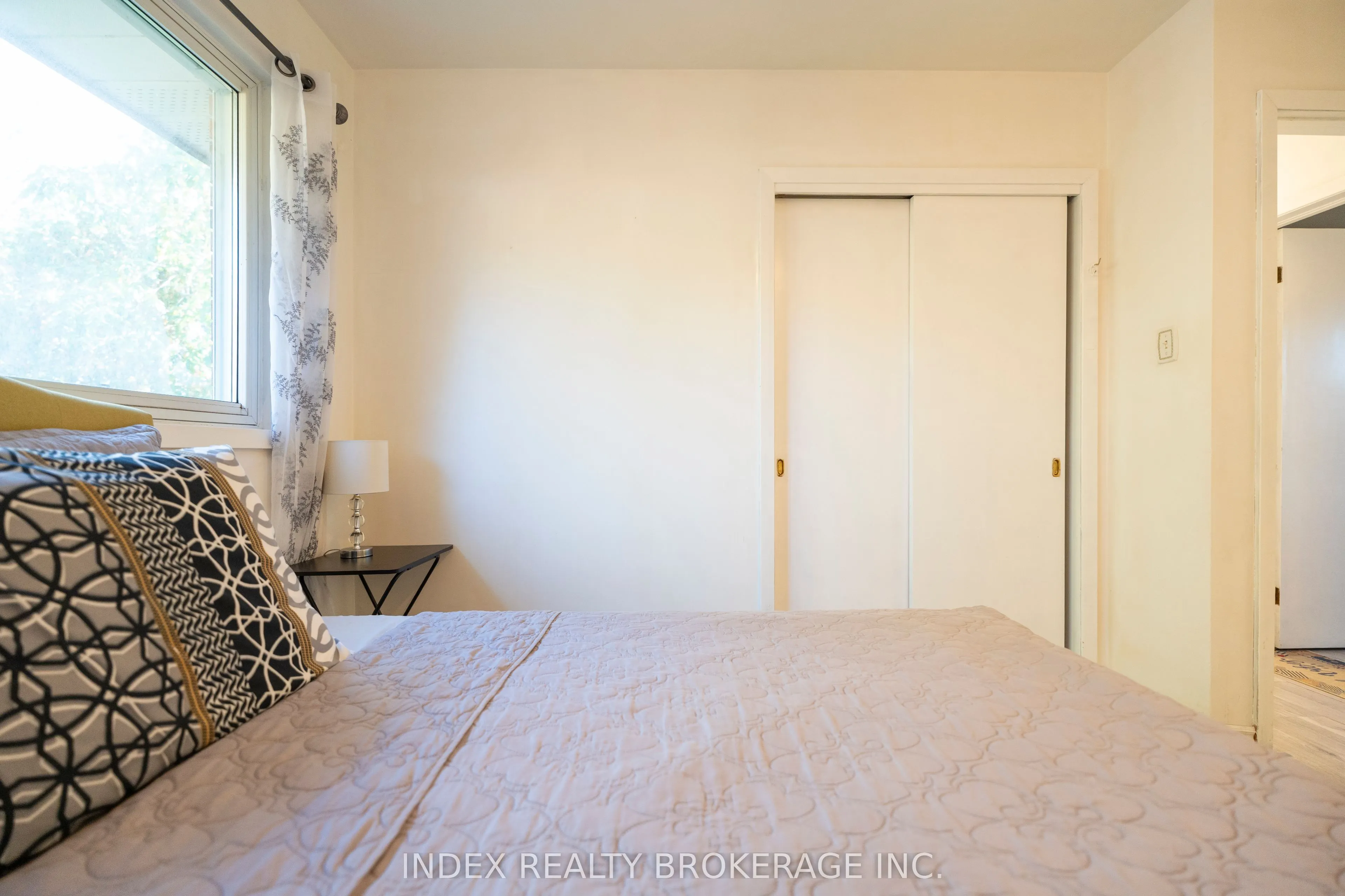 3664 Arlington Avenue