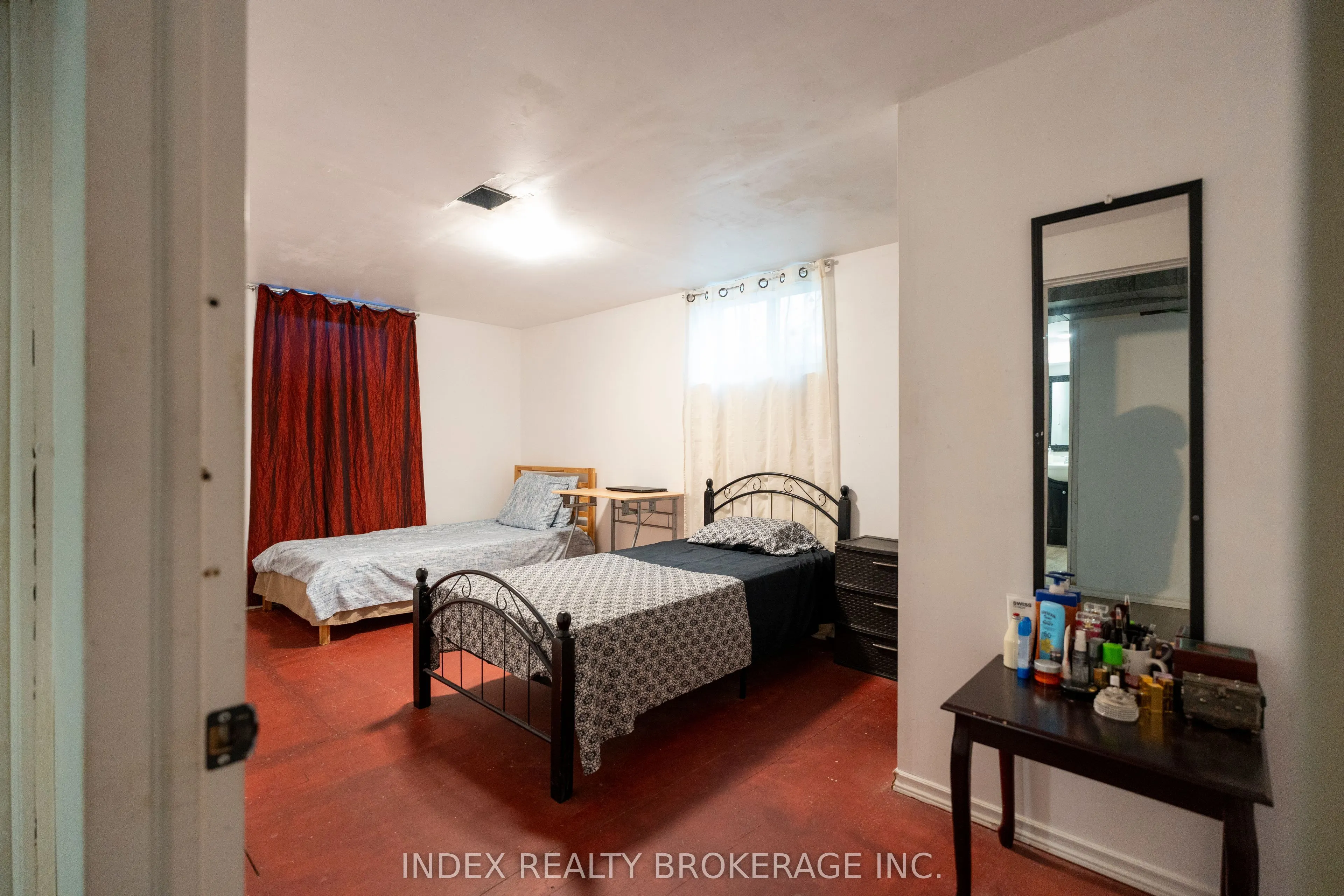 3664 Arlington Avenue