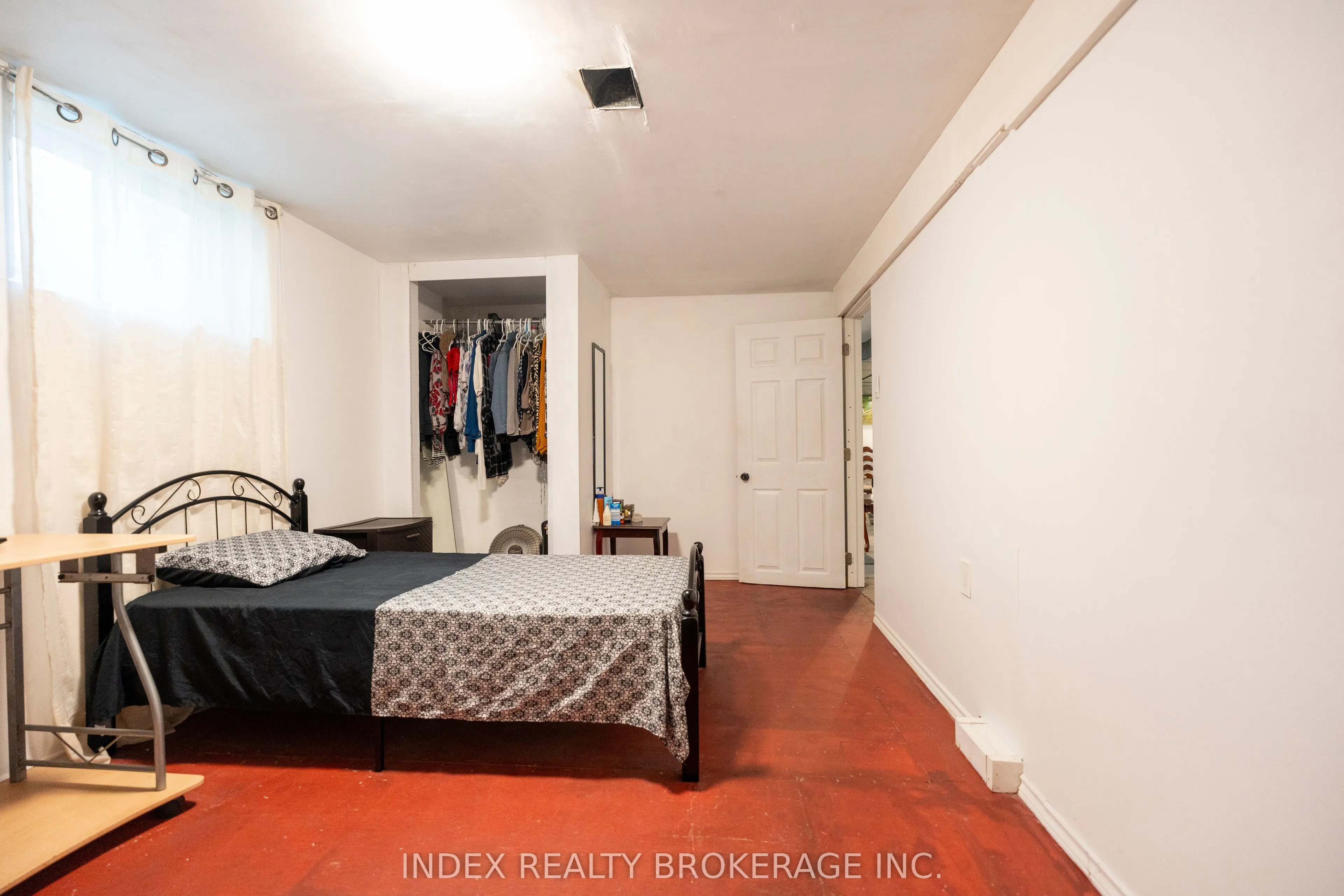 3664 Arlington Avenue