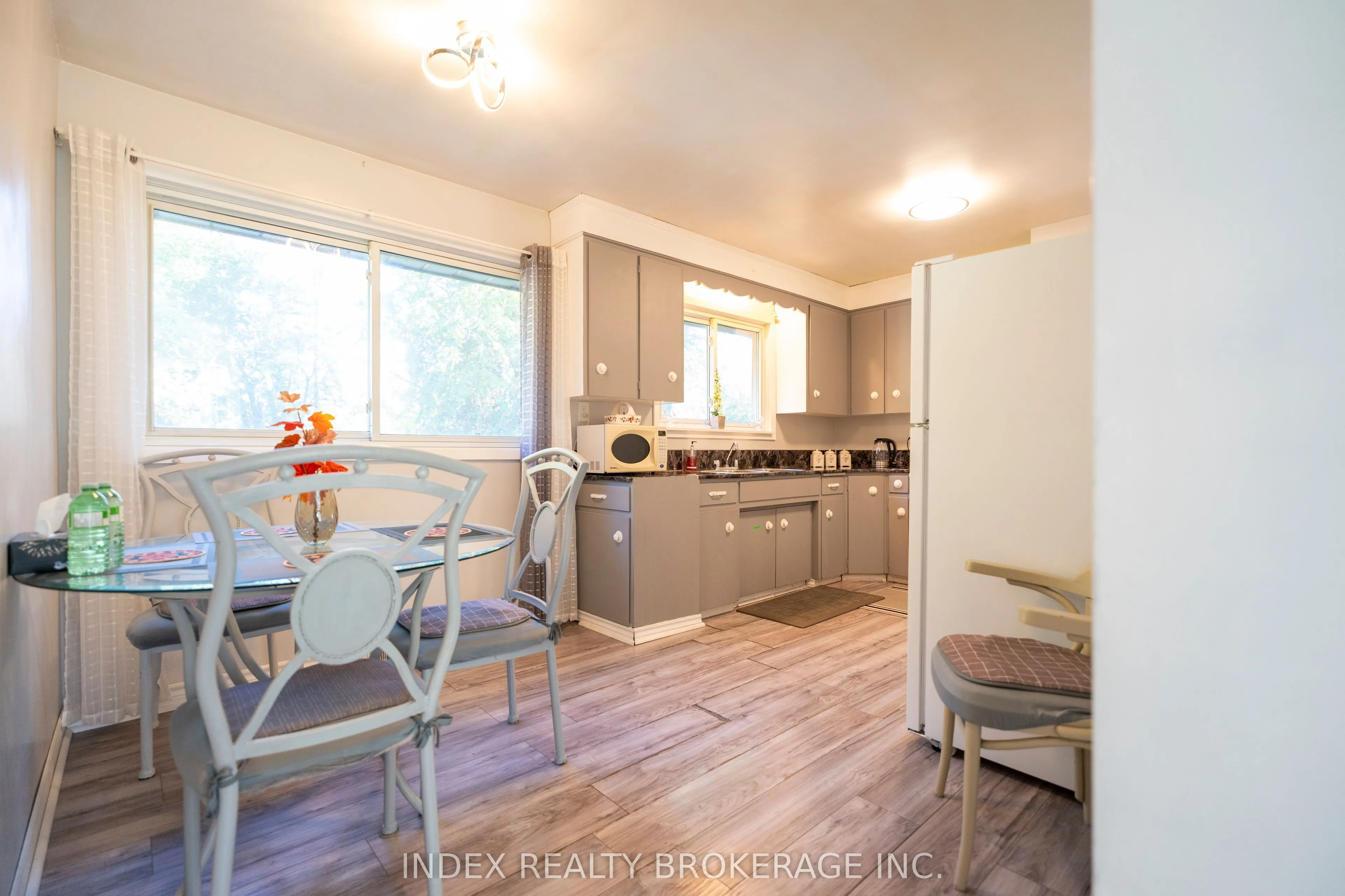 3664 Arlington Avenue