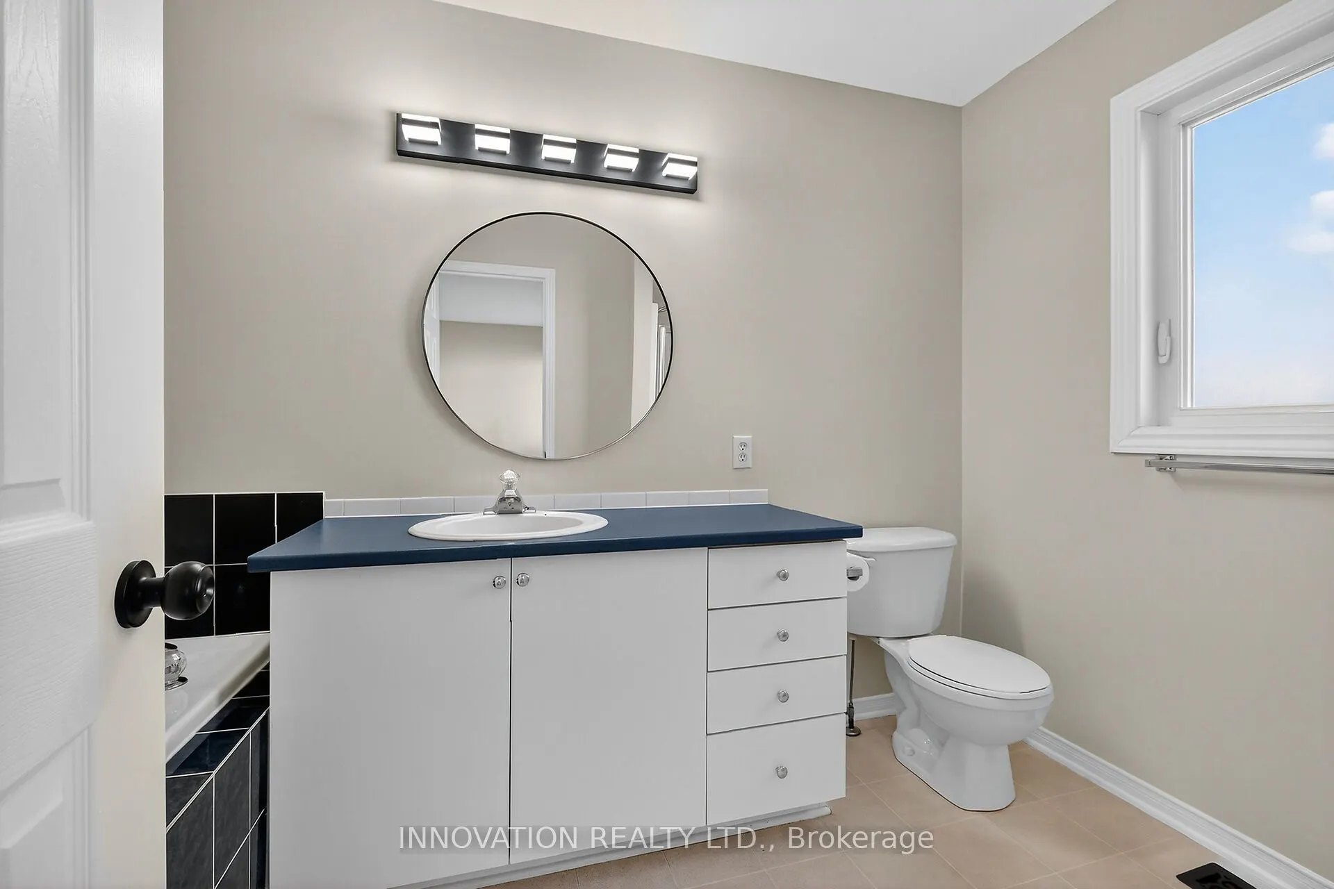 57 Flowertree Crescent